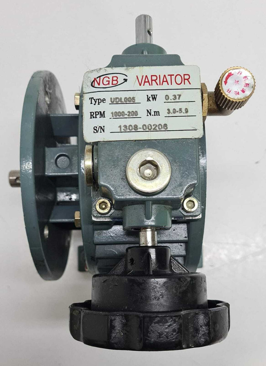 NGB VARIATOR UDL005 Speed 1000-200 RPM 0.37 kW 3.0-5.9 Nm Motor