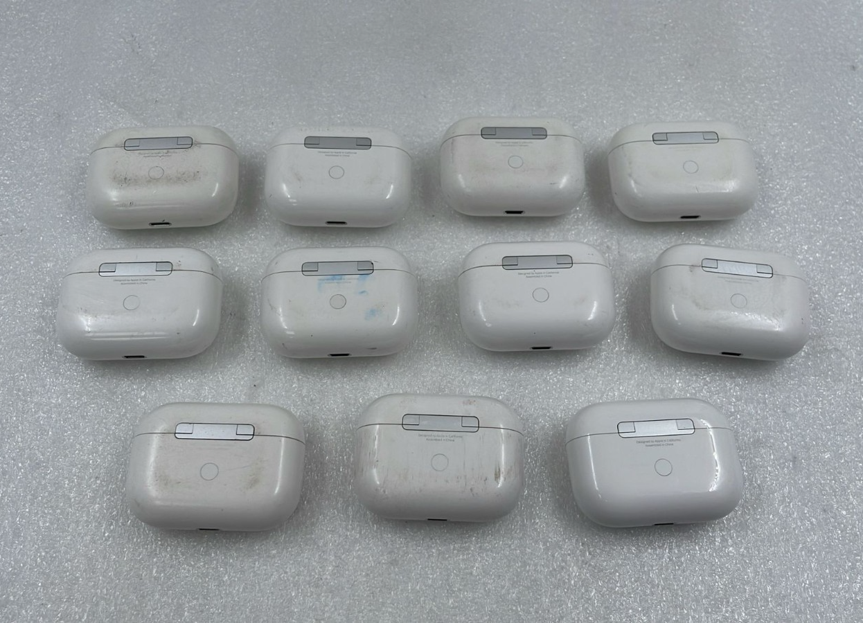 [LOT 11] Apple AirPods Pro 1st Gen Charging Case A2190 OEM Replacement **AS IS