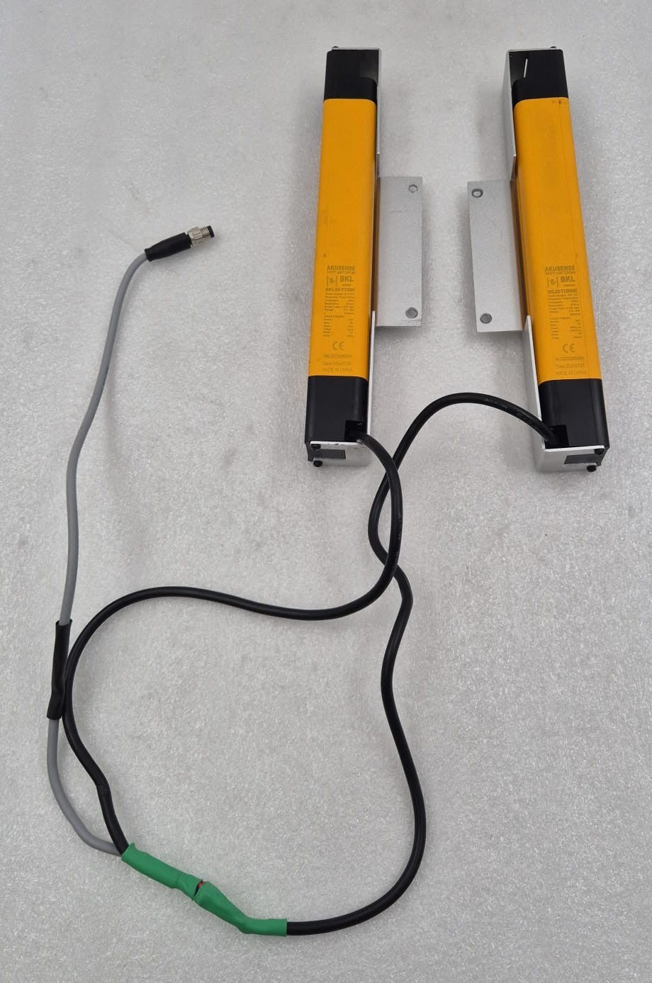 AKUSENSE BKL BKL20-T1206 Emitter & BKL20-T1206NC Receiver Safety Light Curtain