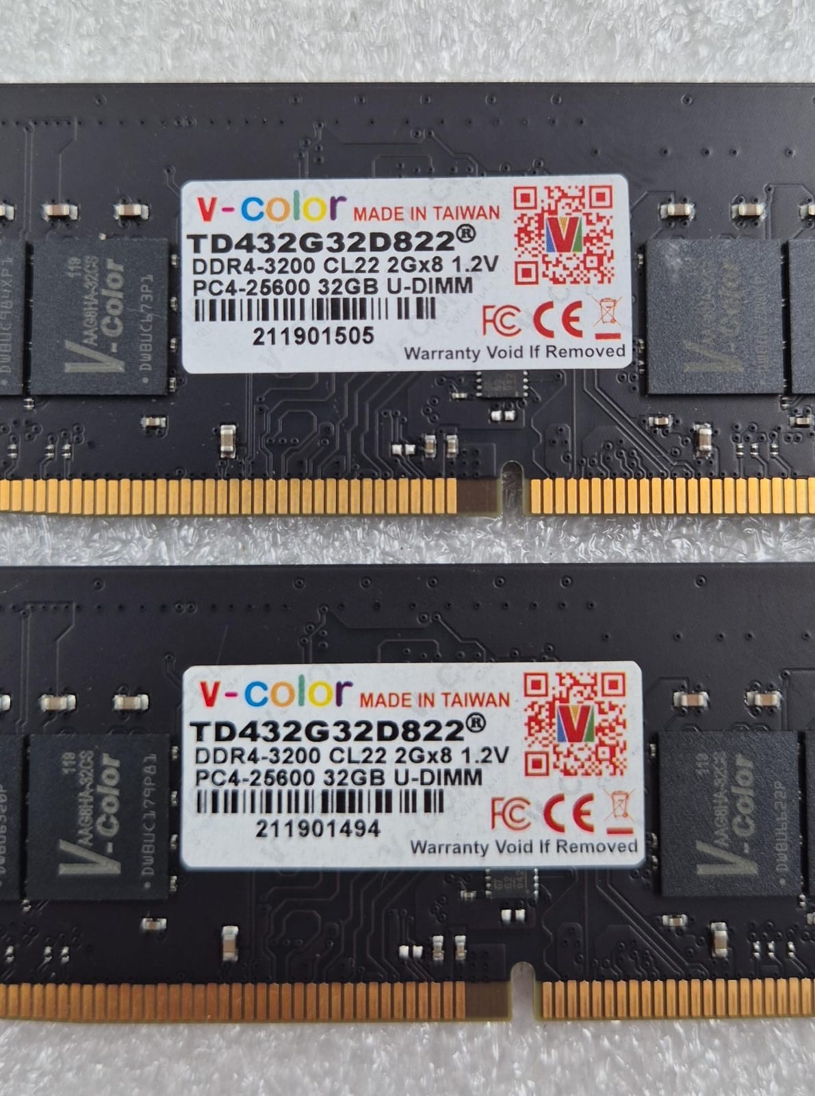 [LOT 2 PCS] V-color TD432G32D822 DDR4-3200 CL22 2Gx8 PC4-25600 32GB U-DIMM RAM