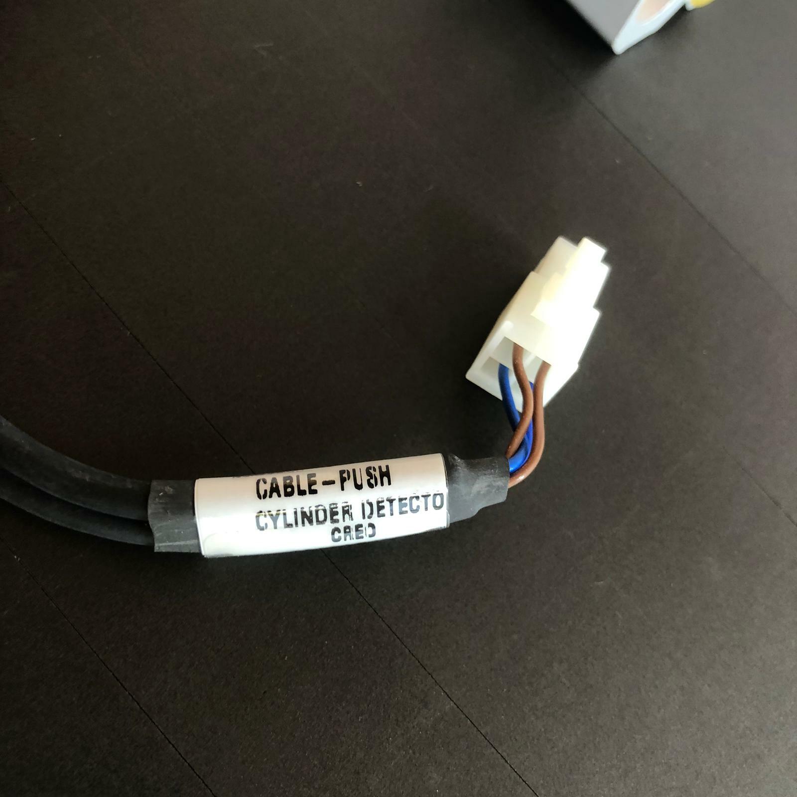 Creo Push Cylinder Detector Magnetic Sensor CHELIC CS-32B 20040715 504S3E433