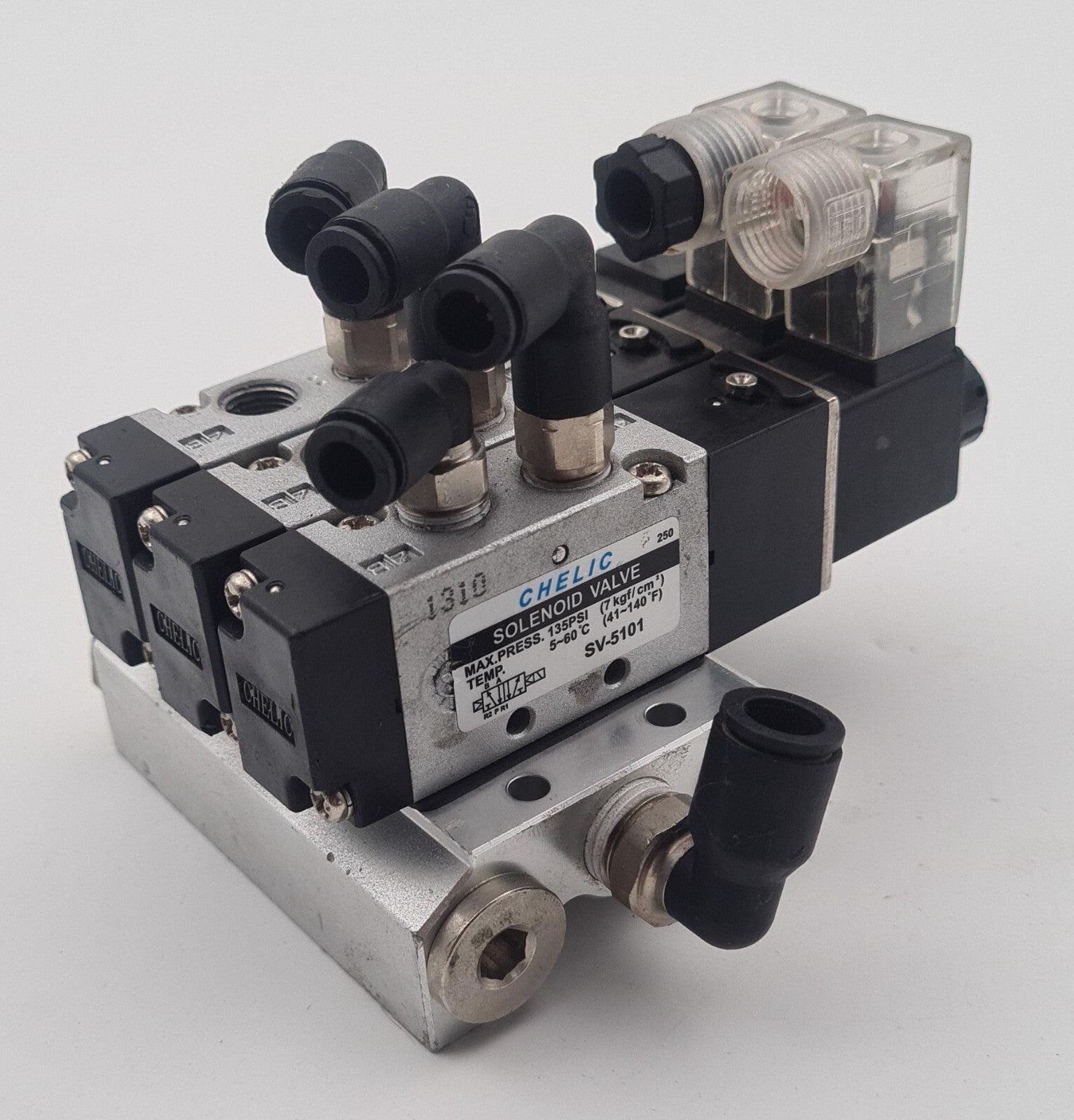[LOT OF 3] CHELIC SV-5101 AC220V DC24V Solenoid Valve 135PSI + MANIFOLD