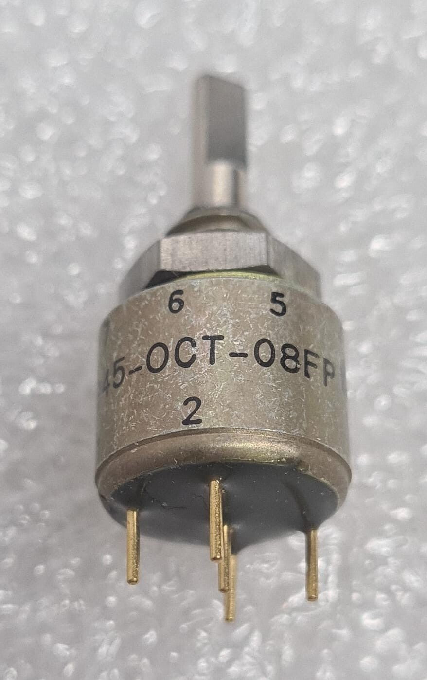 [LOT OF 6] NEW - COLE 31946 1845-OCT-08FP Enclosed Rotary Switch
