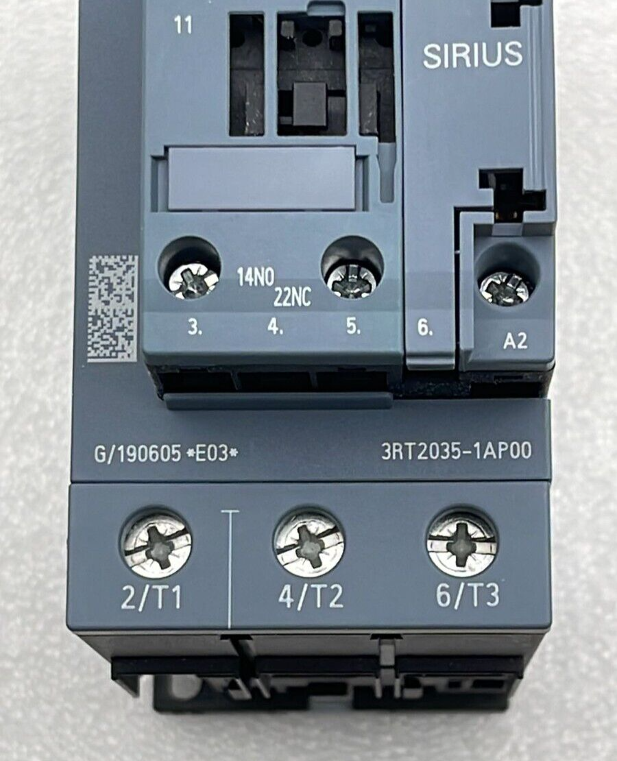 SIEMENS SIRIUS 3RT2035-1AP00 Relay Contactor 230V 50Hz