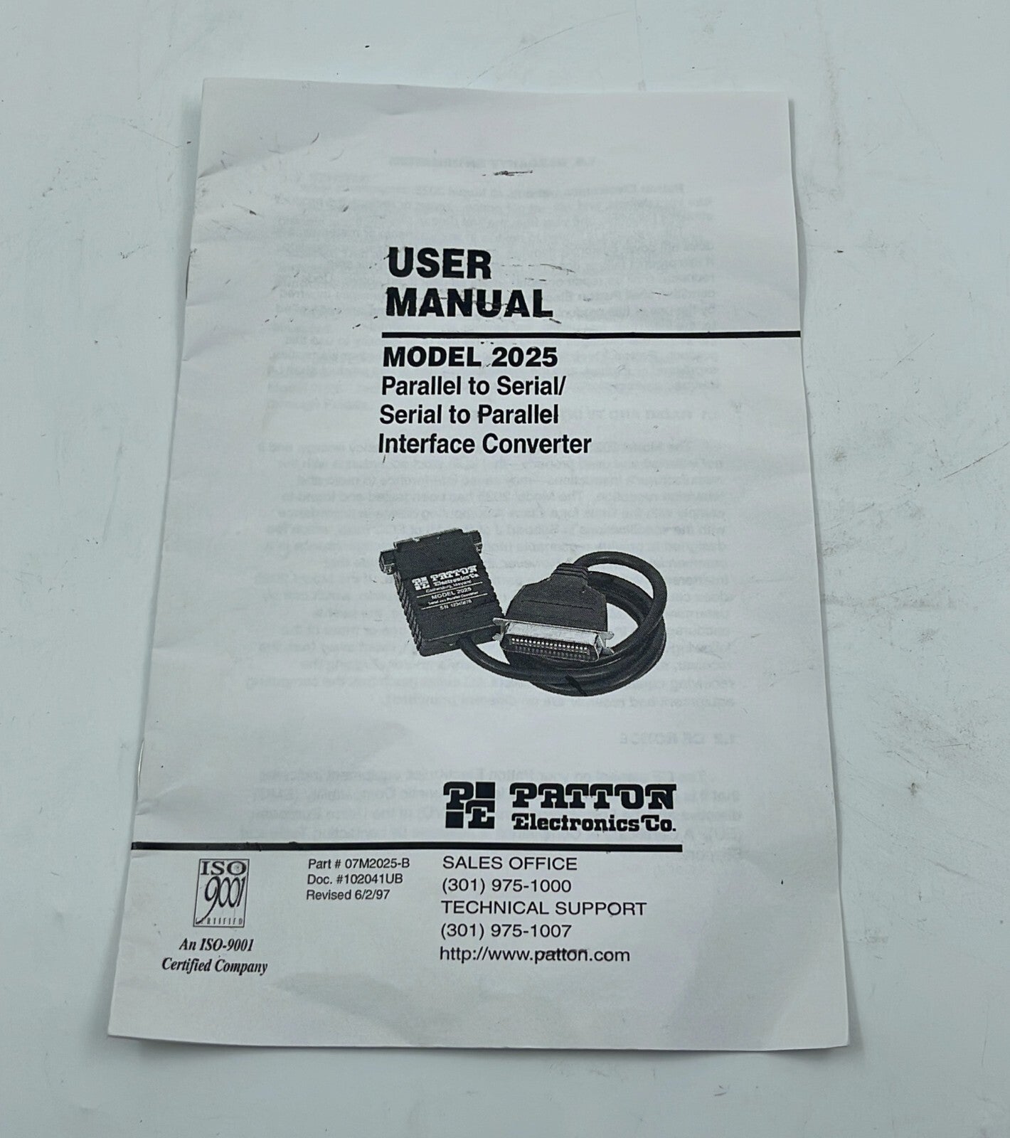 PATTON MODEL 2025 Auto-Directional Serial to Parallel Interface Converter