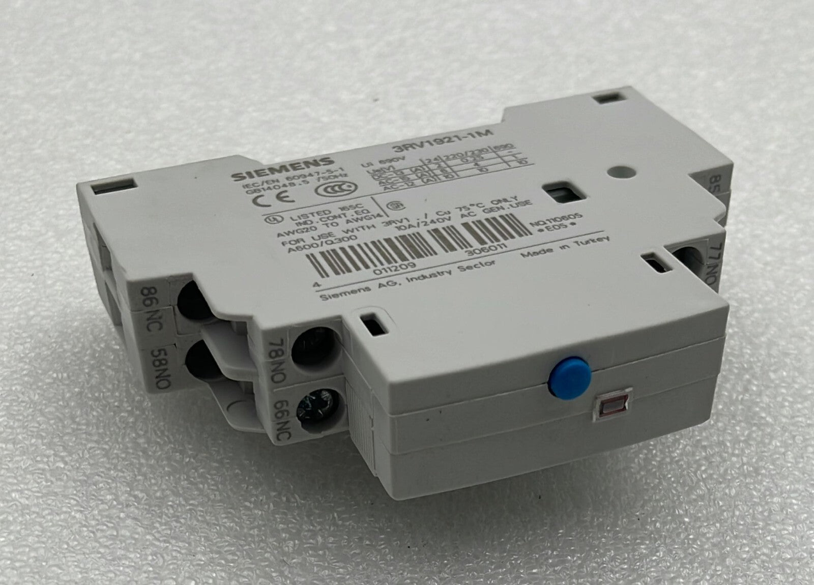 [LOT OF 7] NEW - Siemens 3RV1921-1M Alarm Switch GB14048.5/50Hz