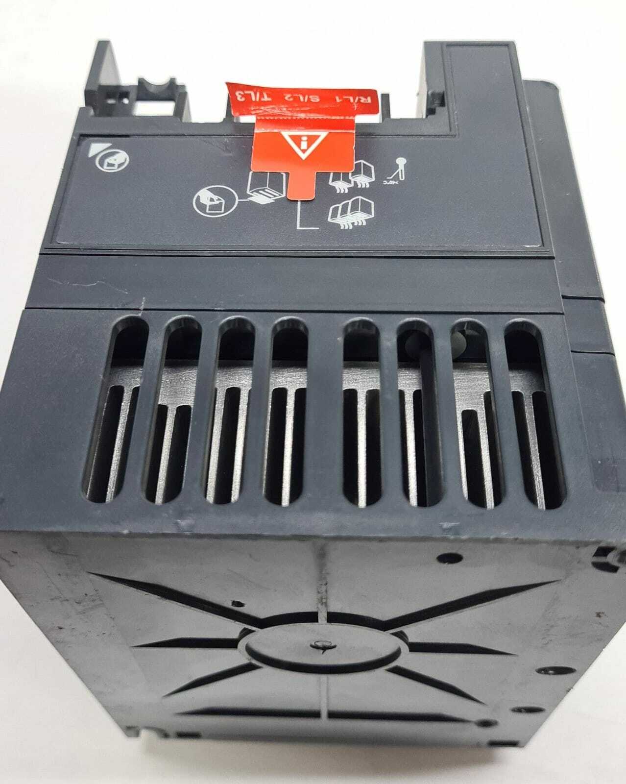 B&R Automation ACOPOS inverter S44 8I44T200220.000-1 2.2kW 3HP V1.1 - FOR PARTS