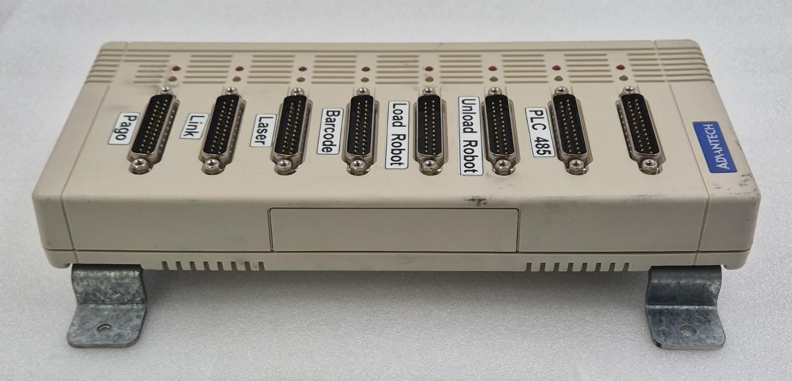 ADVANTECH OPT8BP angled front panel view