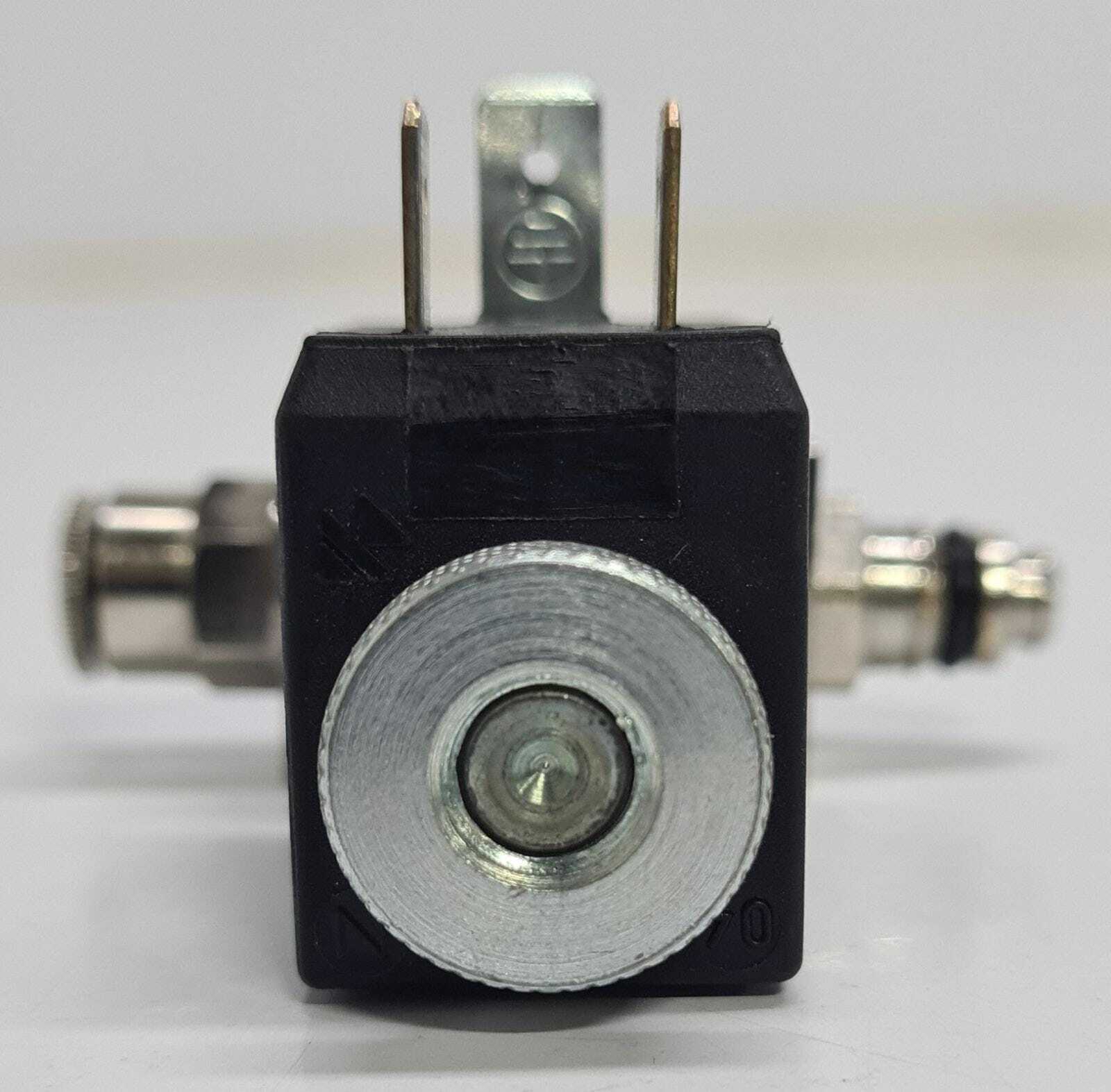 CAMOZZI A321-1C2 Directly Operated Solenoid Valve W/ CAMOZZI U77 Coil - Type #2