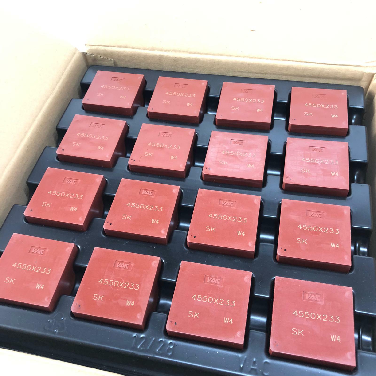 [LOT 32 PCS] VAC CURRENT TRANSFORMER 4550-X233 SK W4 T60405S4550X23381