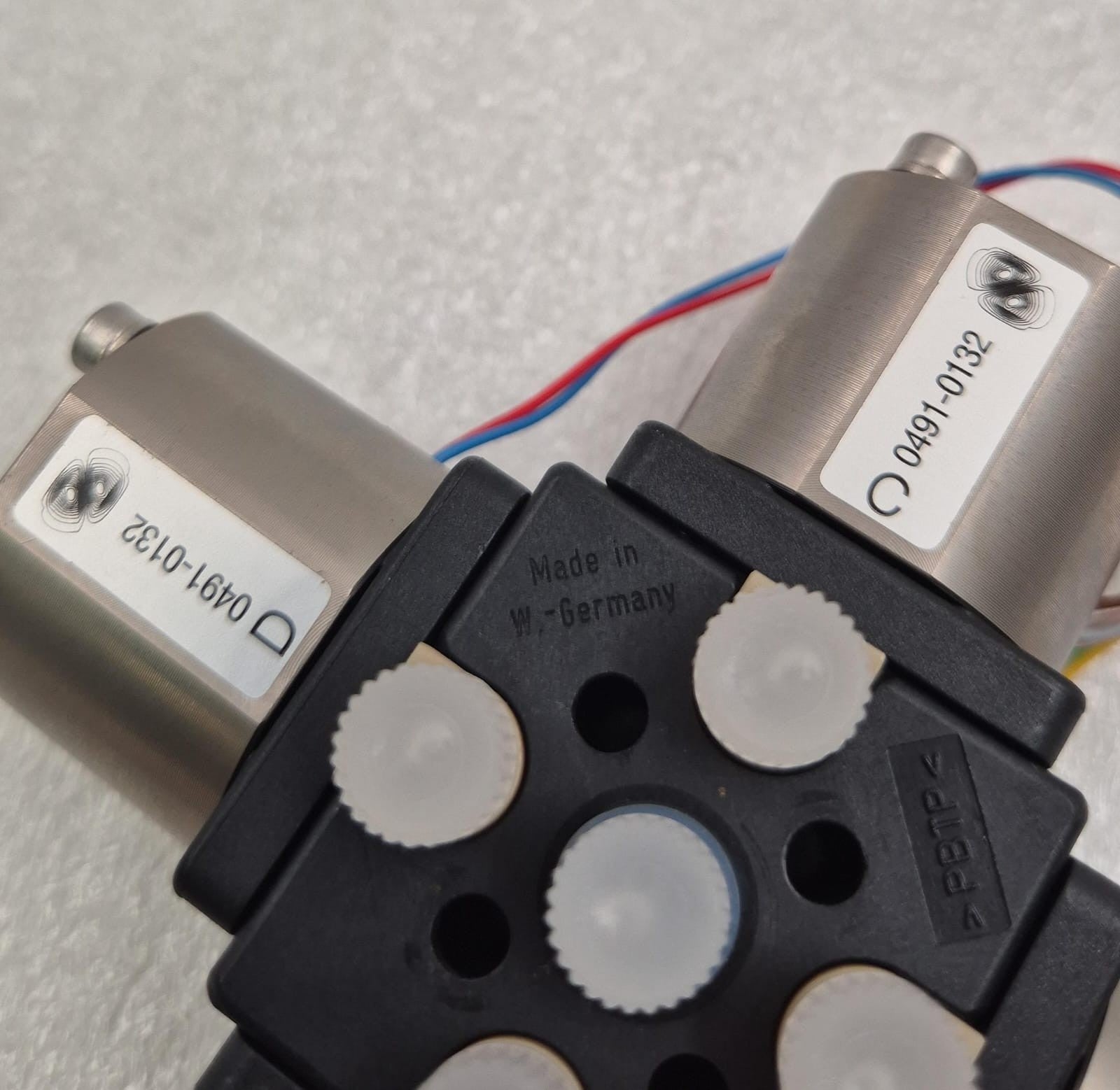 Agilent G1311-67701 Multi-Channel Gradient Valve MCGV Assembly HPLC 0491-0132