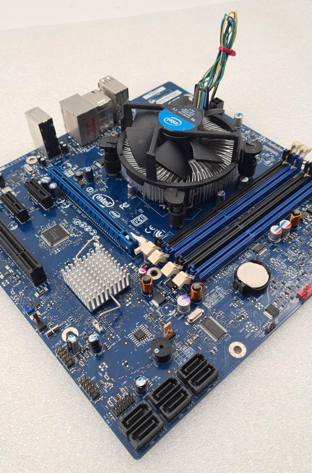 Intel Desktop Board DP55WB E64798-205 Socket LGA1156 W/ i5-660 Core & Fan