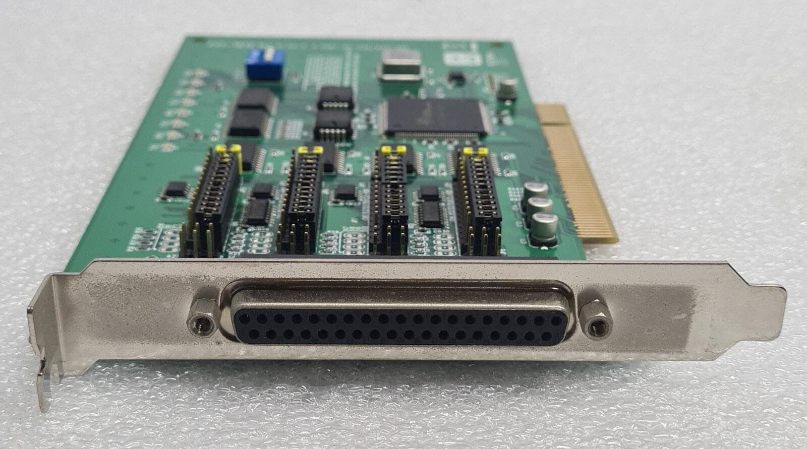 Advantech PCI-1612 REV A1 02-2 4-Port RS-232/422/485 Communication Data...