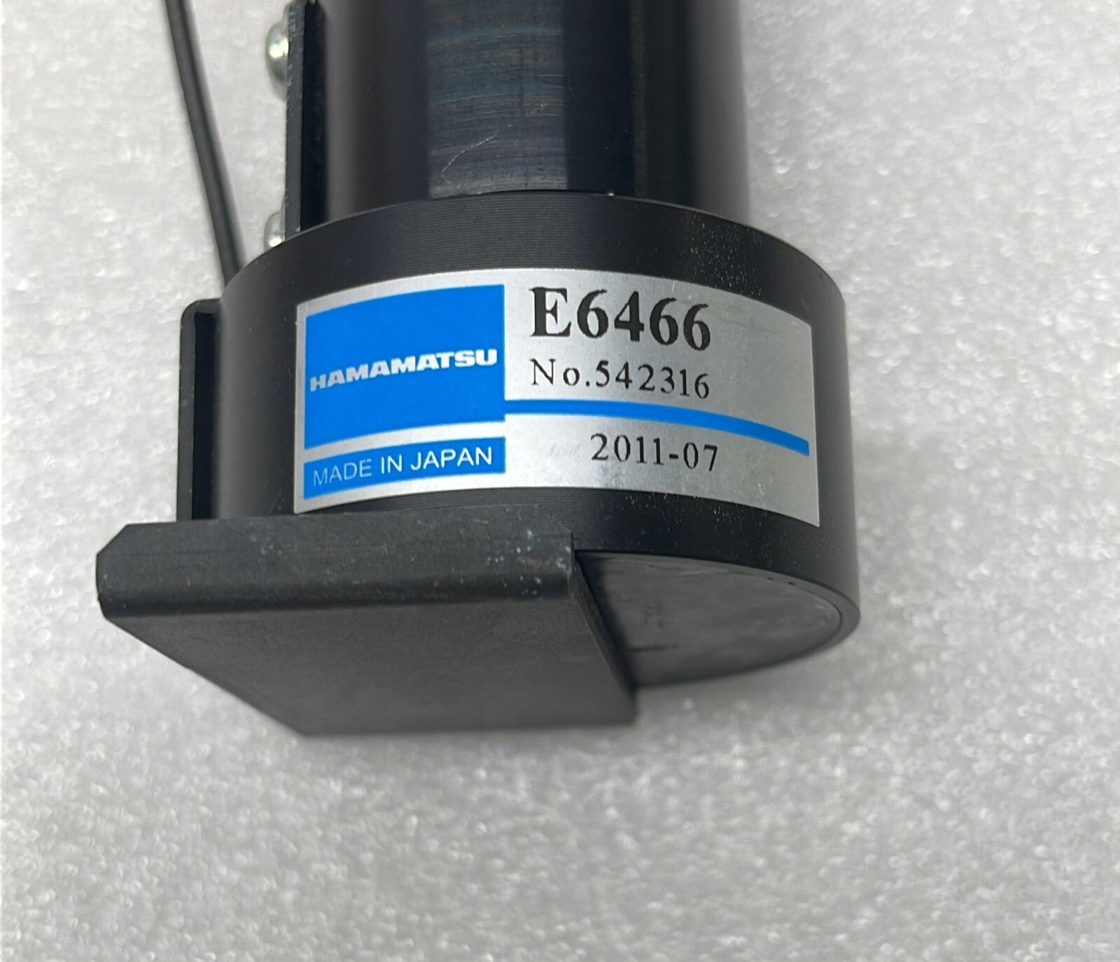 HAMAMATSU Photomultiplier Tube R1617-07