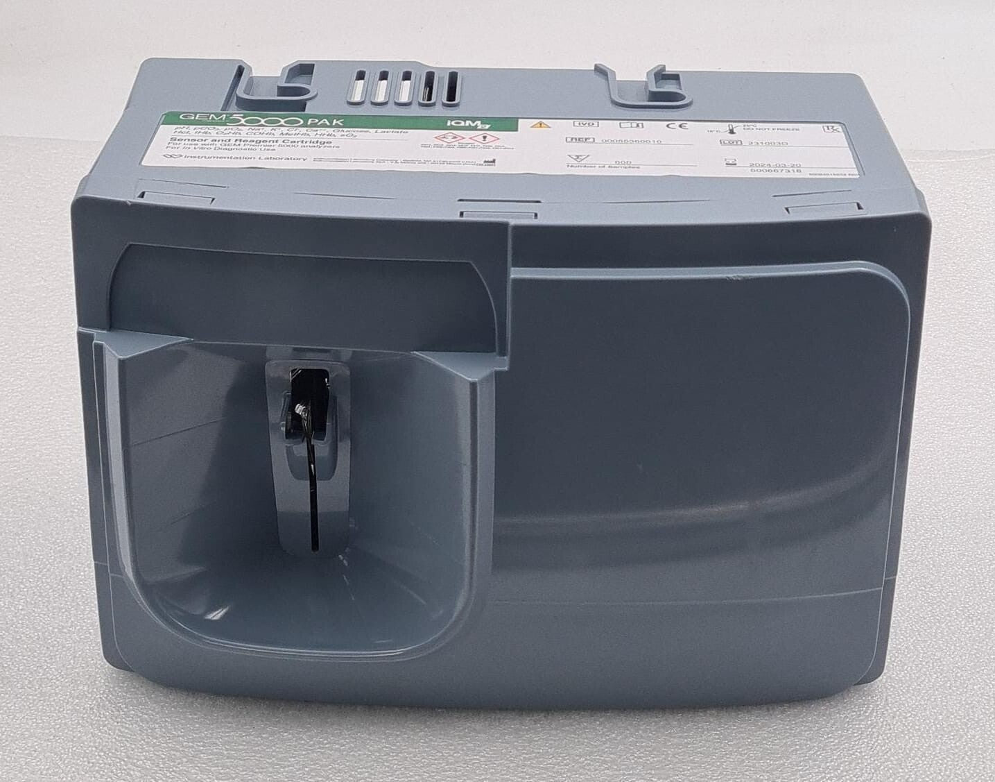 GEM 5000 PAK 00055360010 sensor reagent cartridge front view