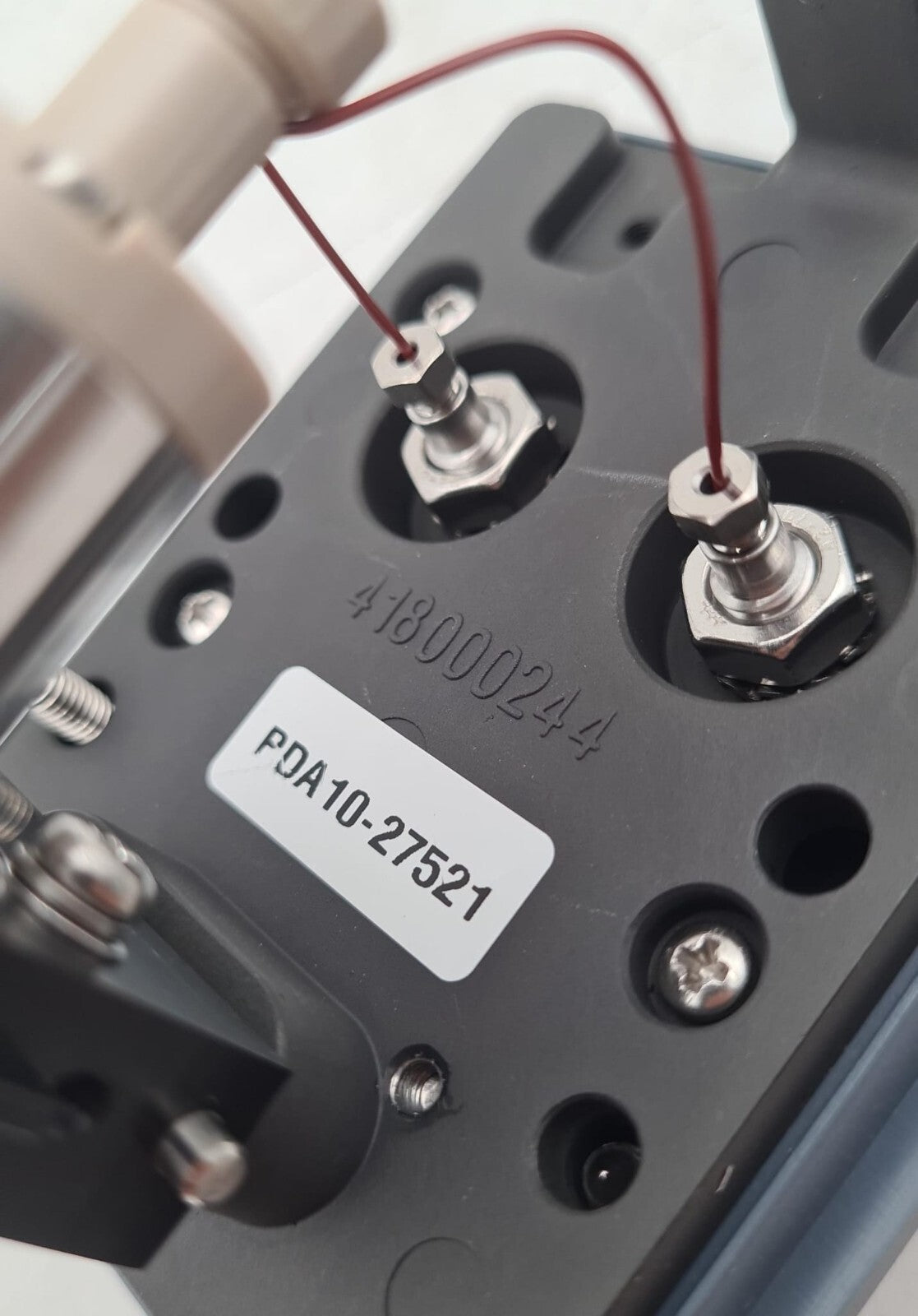 NEW - Waters Alliance 289004409 Assy Flow Cell Hybrid 10mm 240uM LG 418000244