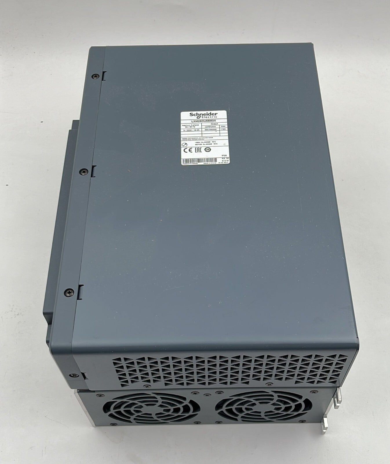 [NEW] SCHNEIDER Lexium 28 116717 AC Servo Drive LXM26DU55M3X 230V 35A 5500W