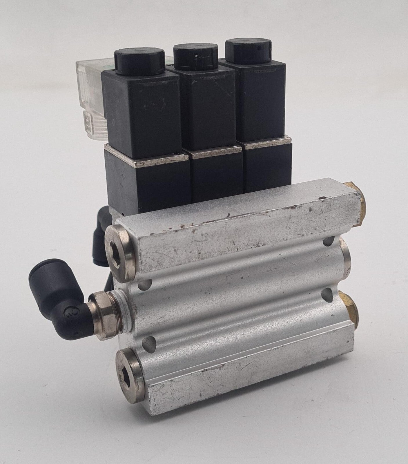 [LOT OF 3] CHELIC SV-5101 AC220V DC24V Solenoid Valve 135PSI + MANIFOLD