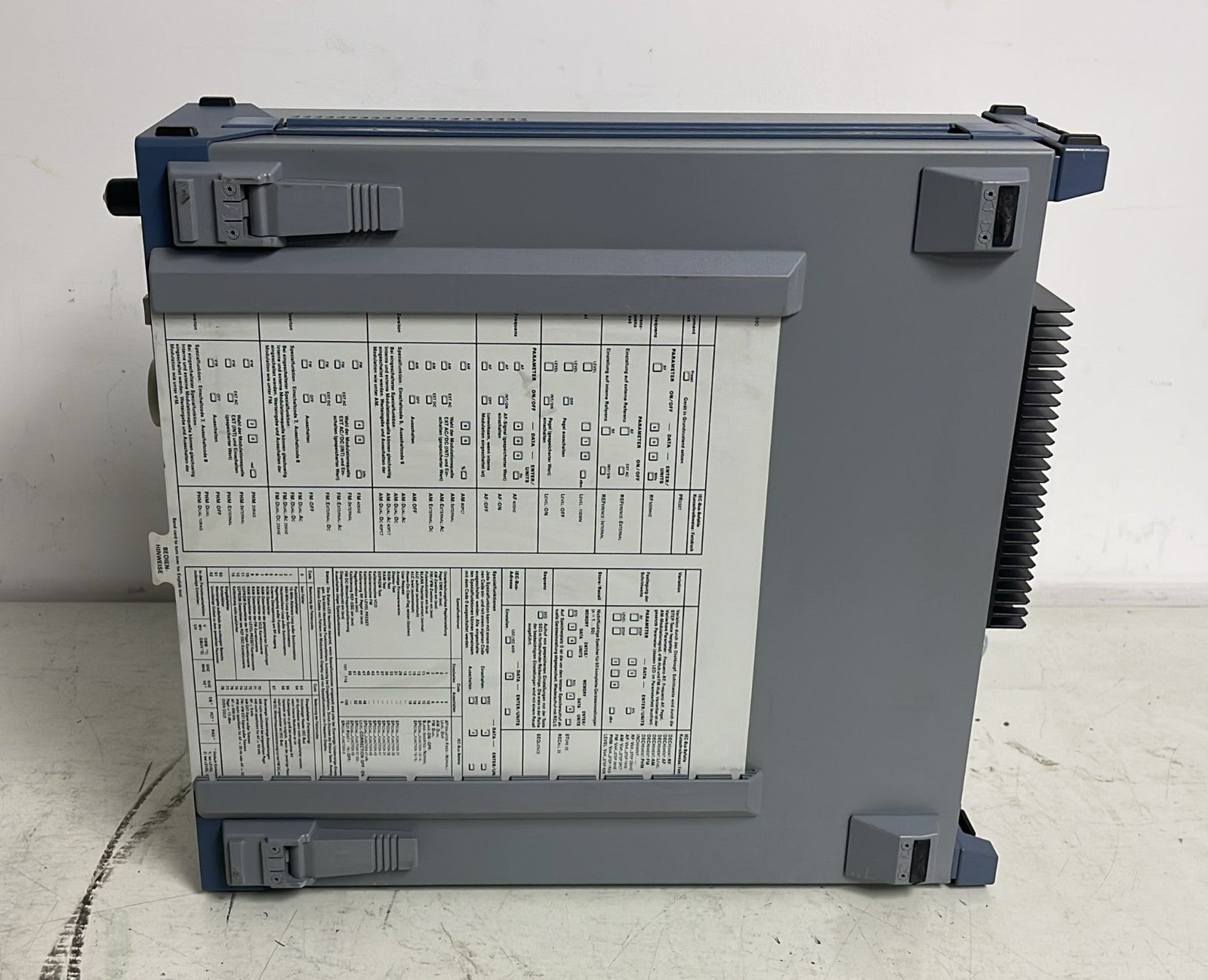 Rohde & Schwarz SMY 02 Signal Generator 9kHz...2.080GHz 1062.5502.12