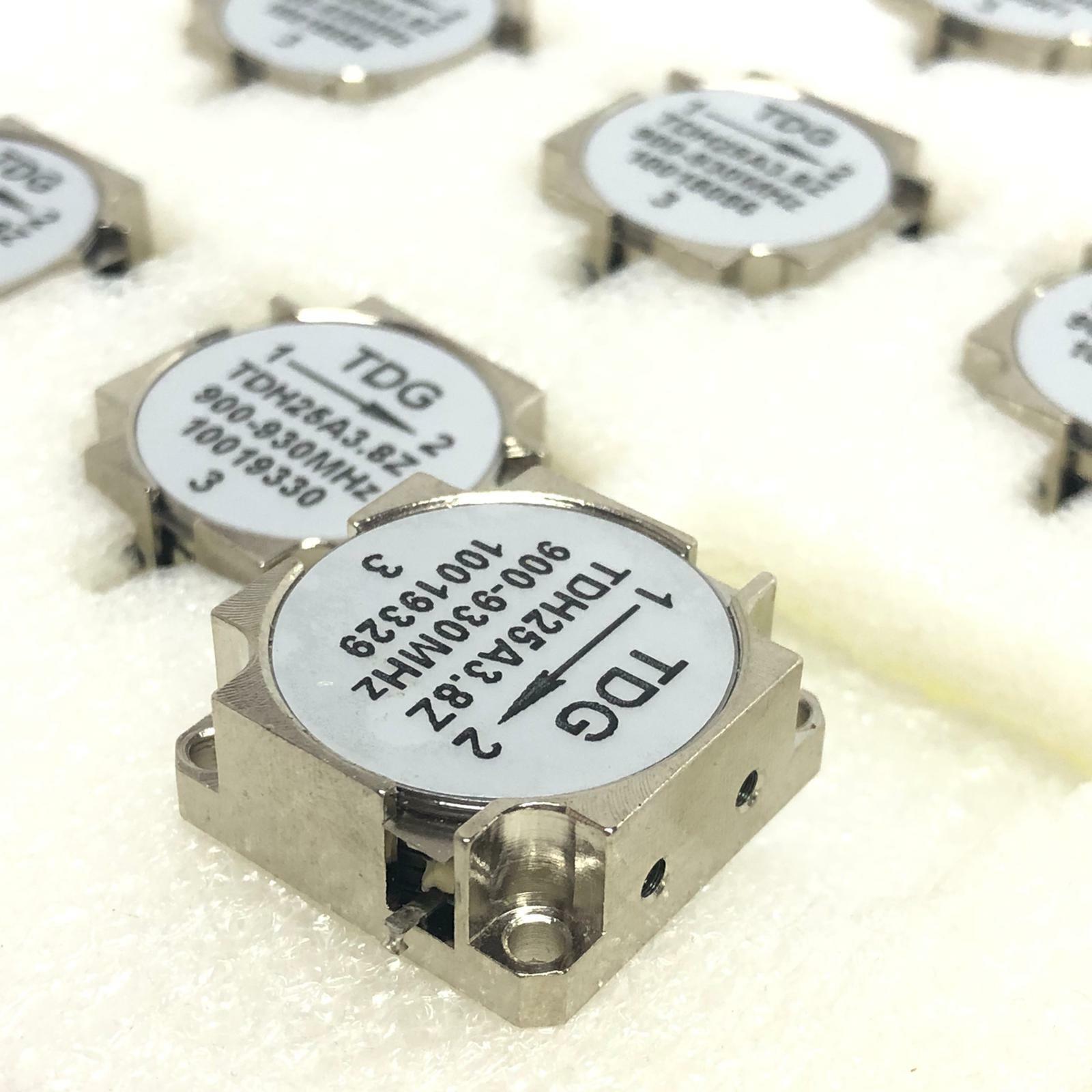 3 Way RF Isolation TDG TDH25A3.8Z 900-930 Mhz 10019329  Wave guides