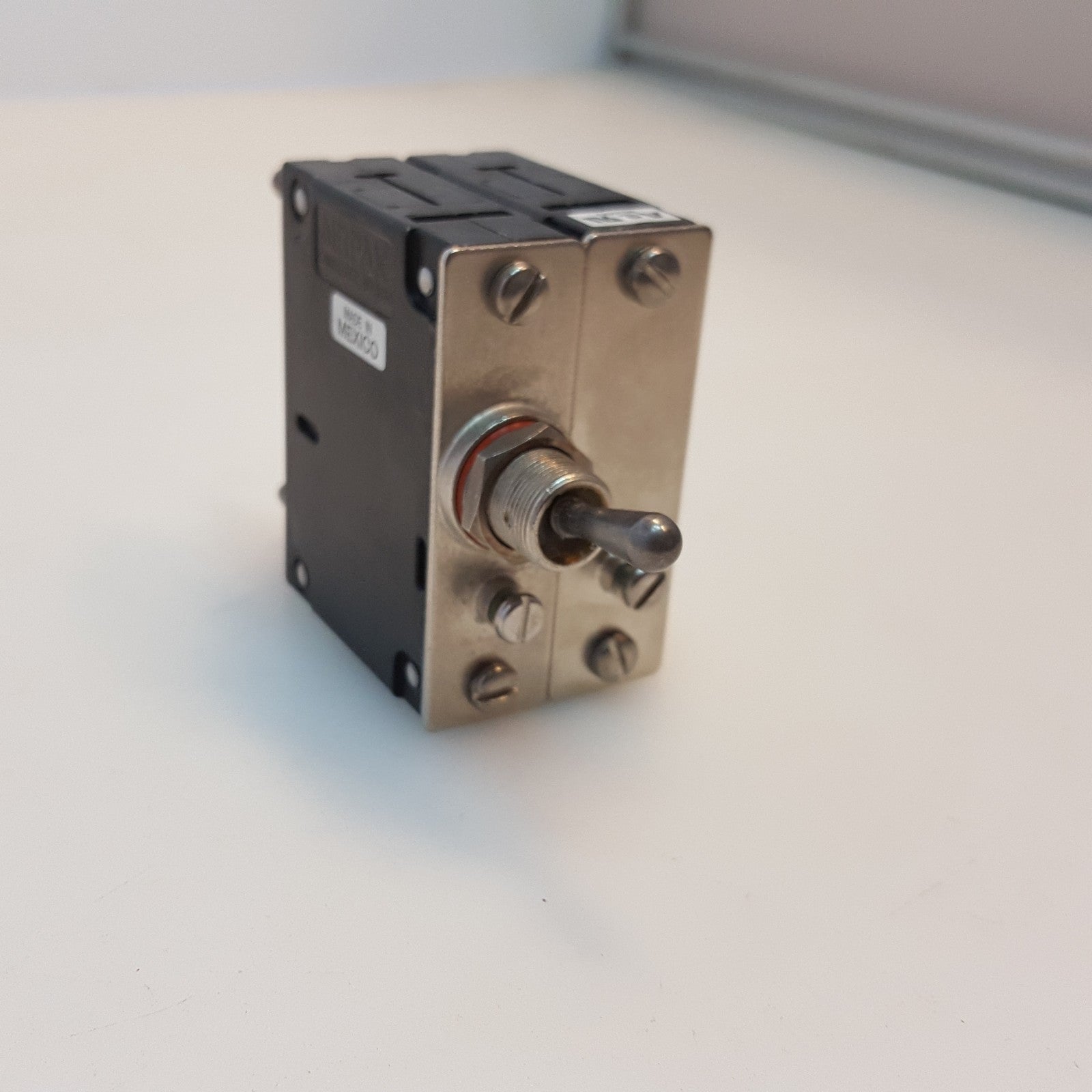 Sensata Airpax Iulnk11 1rec4 37903 1 Magnetic Circuit Breaker R 1122