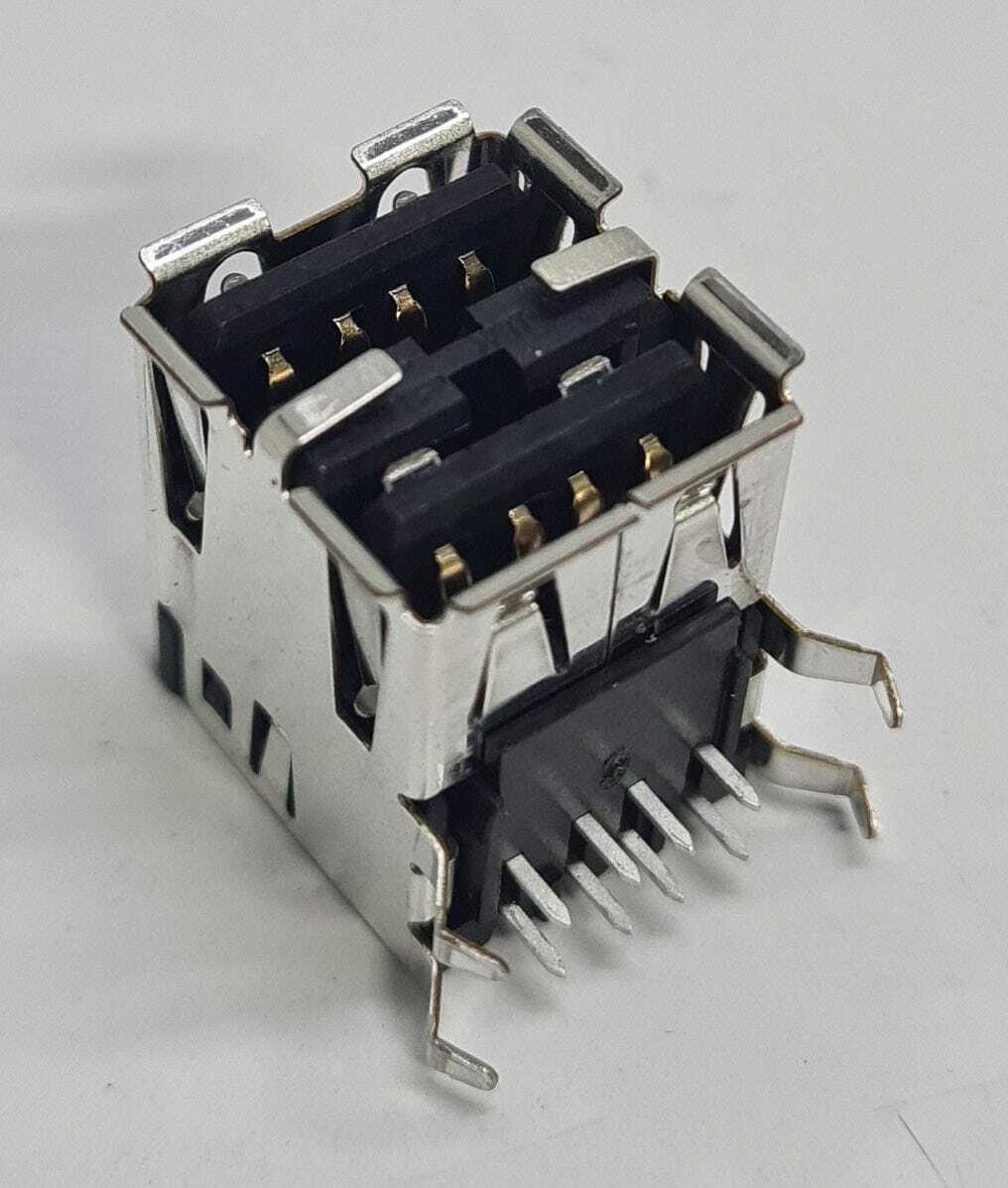 [LOT OF 144] NEW - AMP 5787745-2 8-Pin Dual USB 2.0 Port Receptacle Assembly
