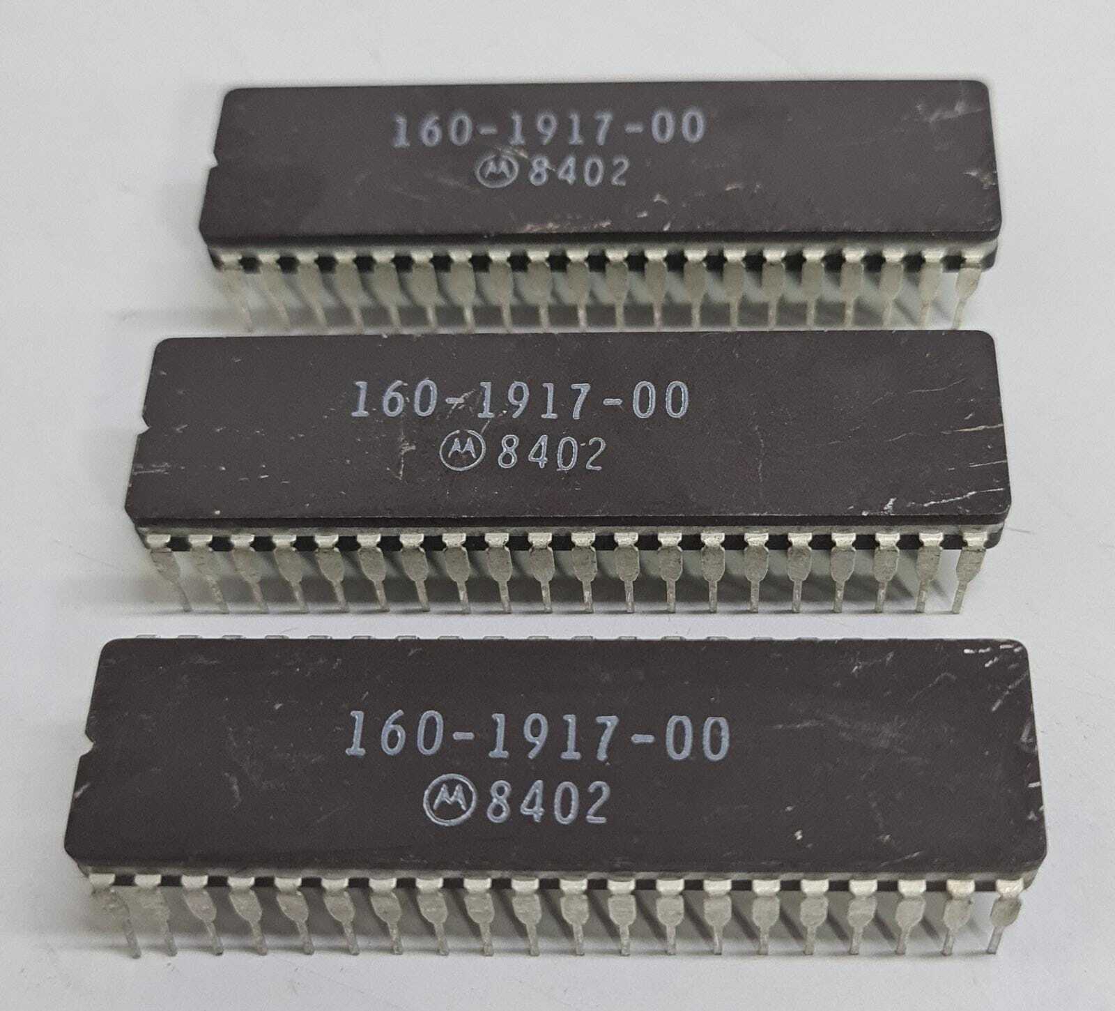 [LOT OF 3] Tektronix 160-1917-00 Motorola 8402 PZZKQ 32205 Chip
