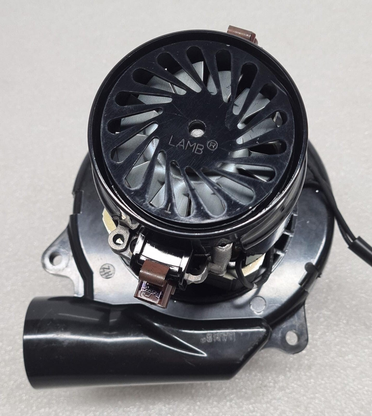 Ametek LAMB 116213-00 Vacuum Cleaner Motor 240V