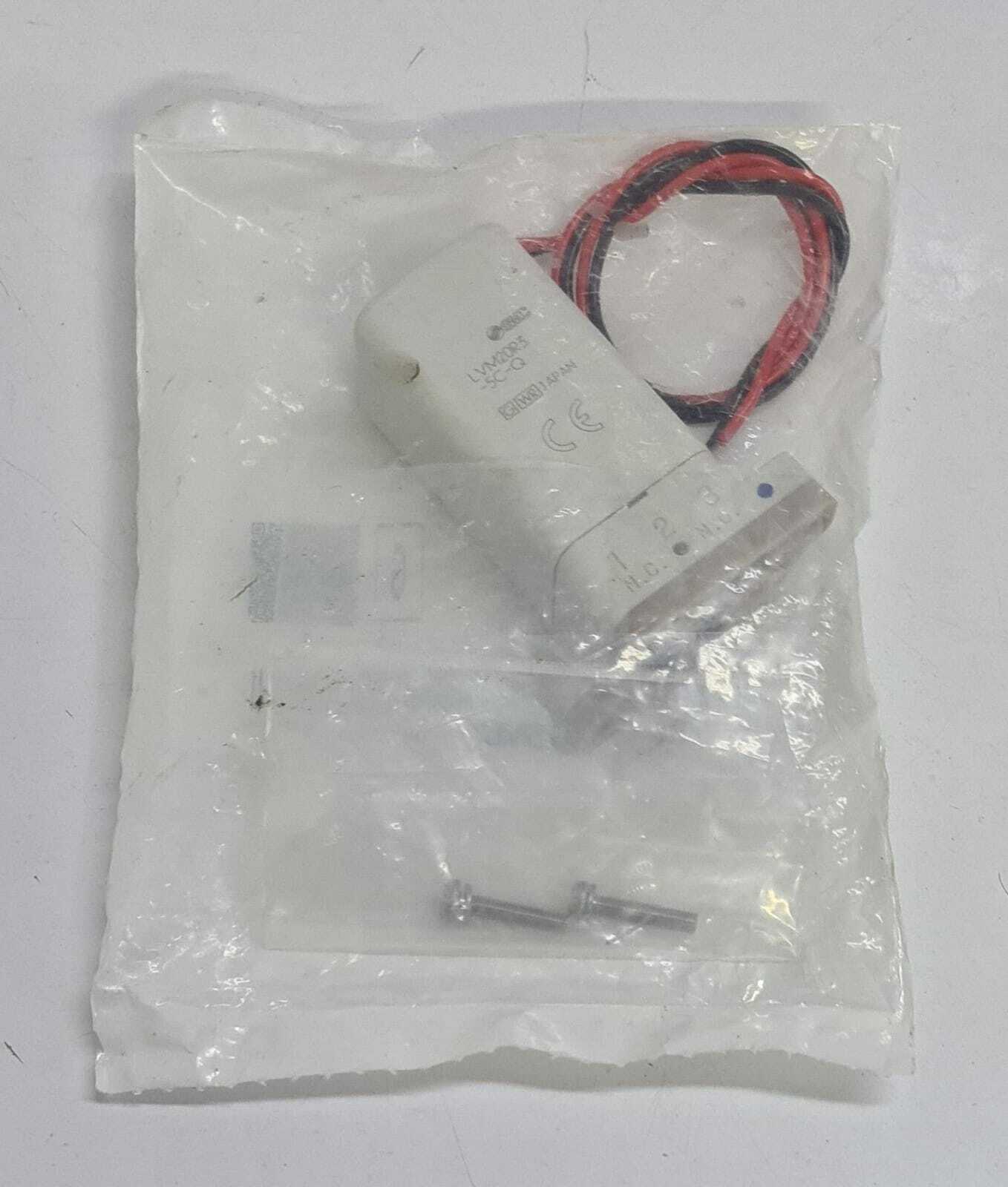 NEW - SMC LVM20R3-5C-Q Valve Chemical Base Mounted