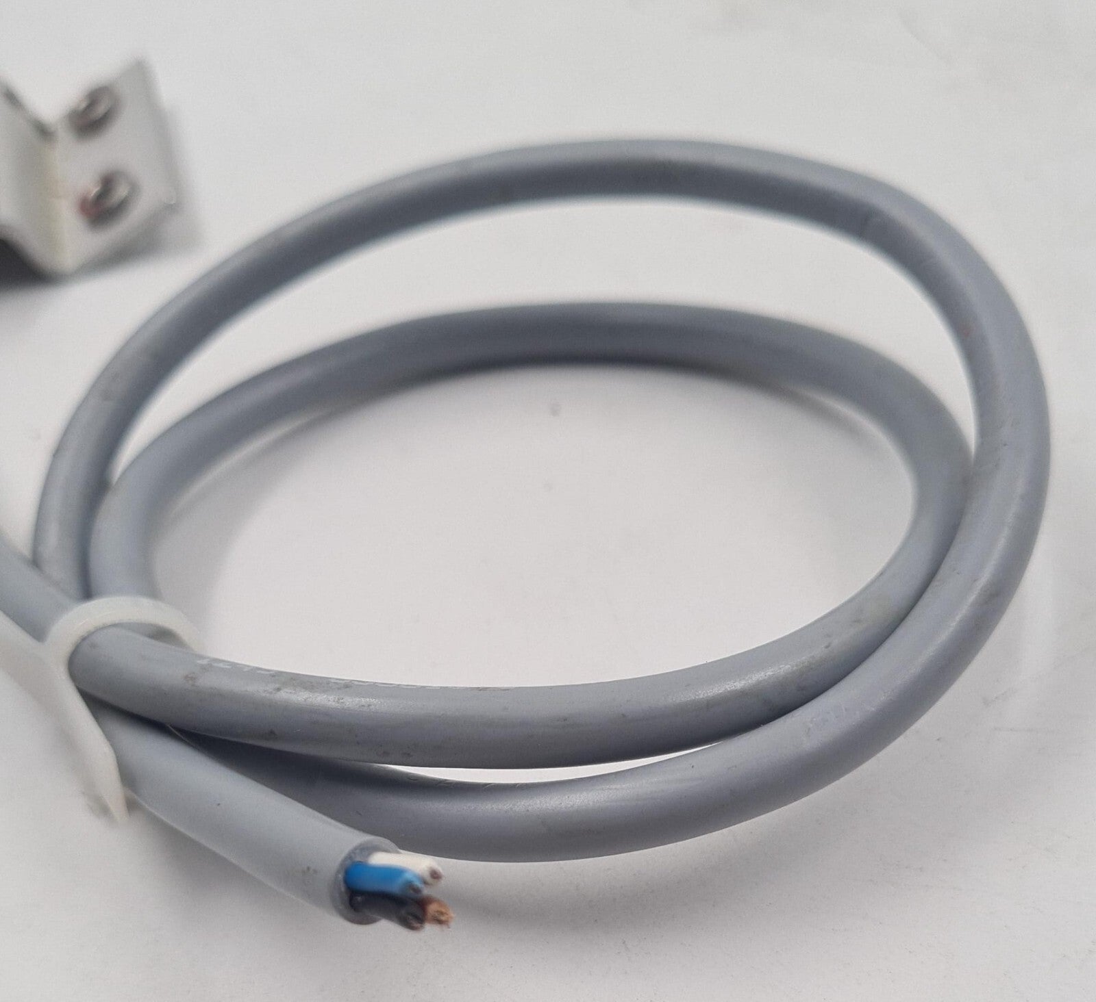 Leuze Electronic MC336-S2 Magnetic Interlock Sensor & MC336-S2-A Actuator