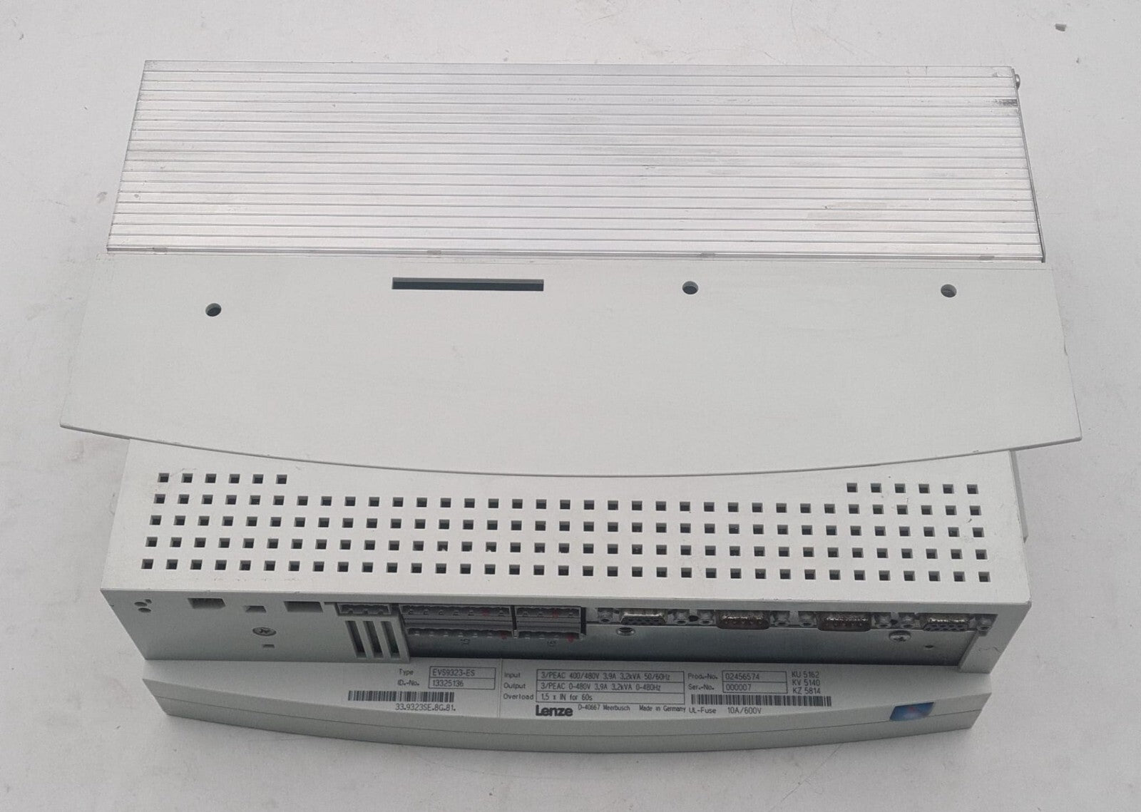 Lenze EVS9323-ES 13325136 33.9323SE.8G.81. 02456574 Servo Inverter 10A/600V