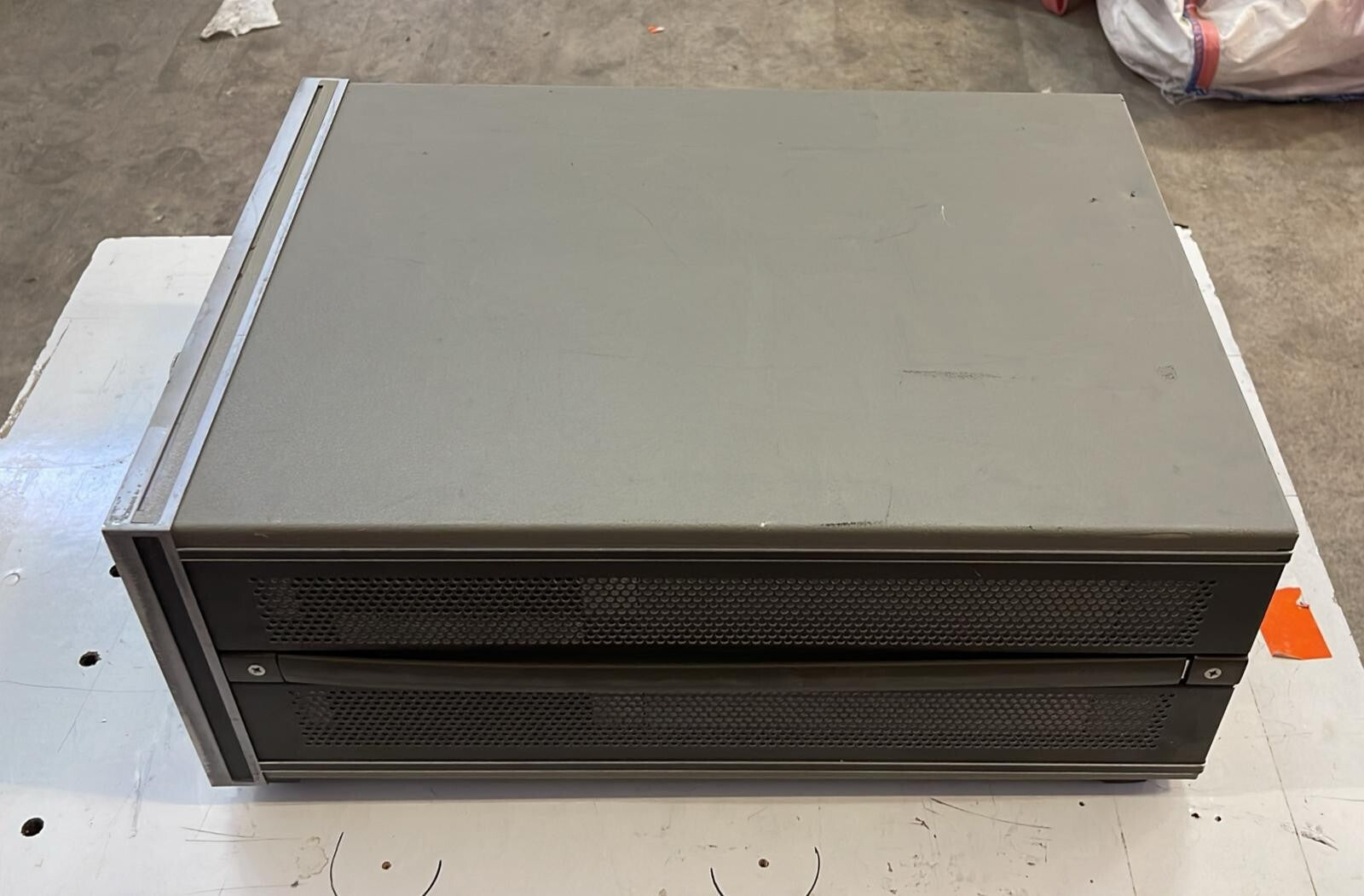 HP 3562A dynamic signal analyzer laboratory test instrument