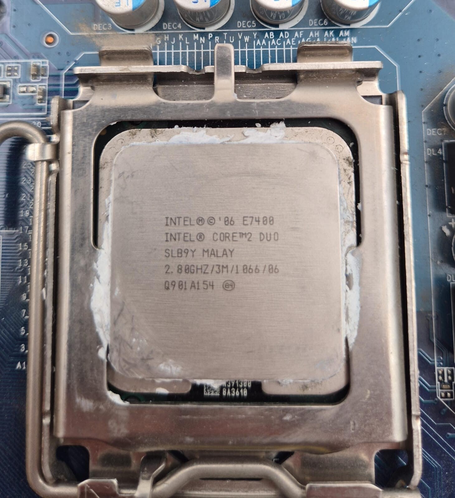 Gigabyte GA-EP43-UD3L Motherboard CPU Intel E7400 SL89Y LGA775 2* RAM CM2X2048