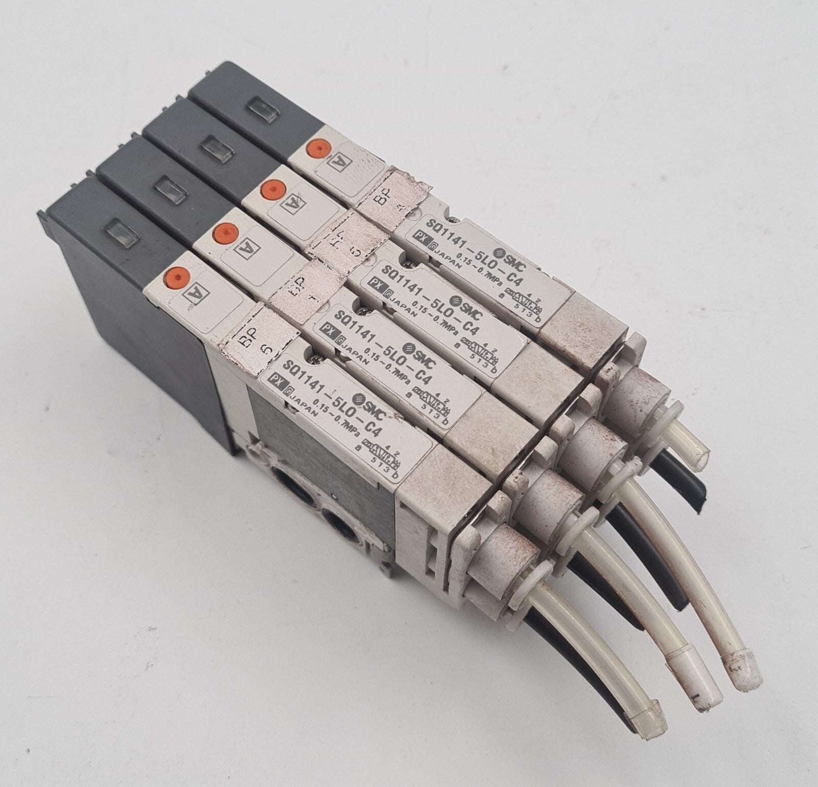 [LOT OF 4] SMC solenoid valve Bank 4* SQ1141-5LO-C4