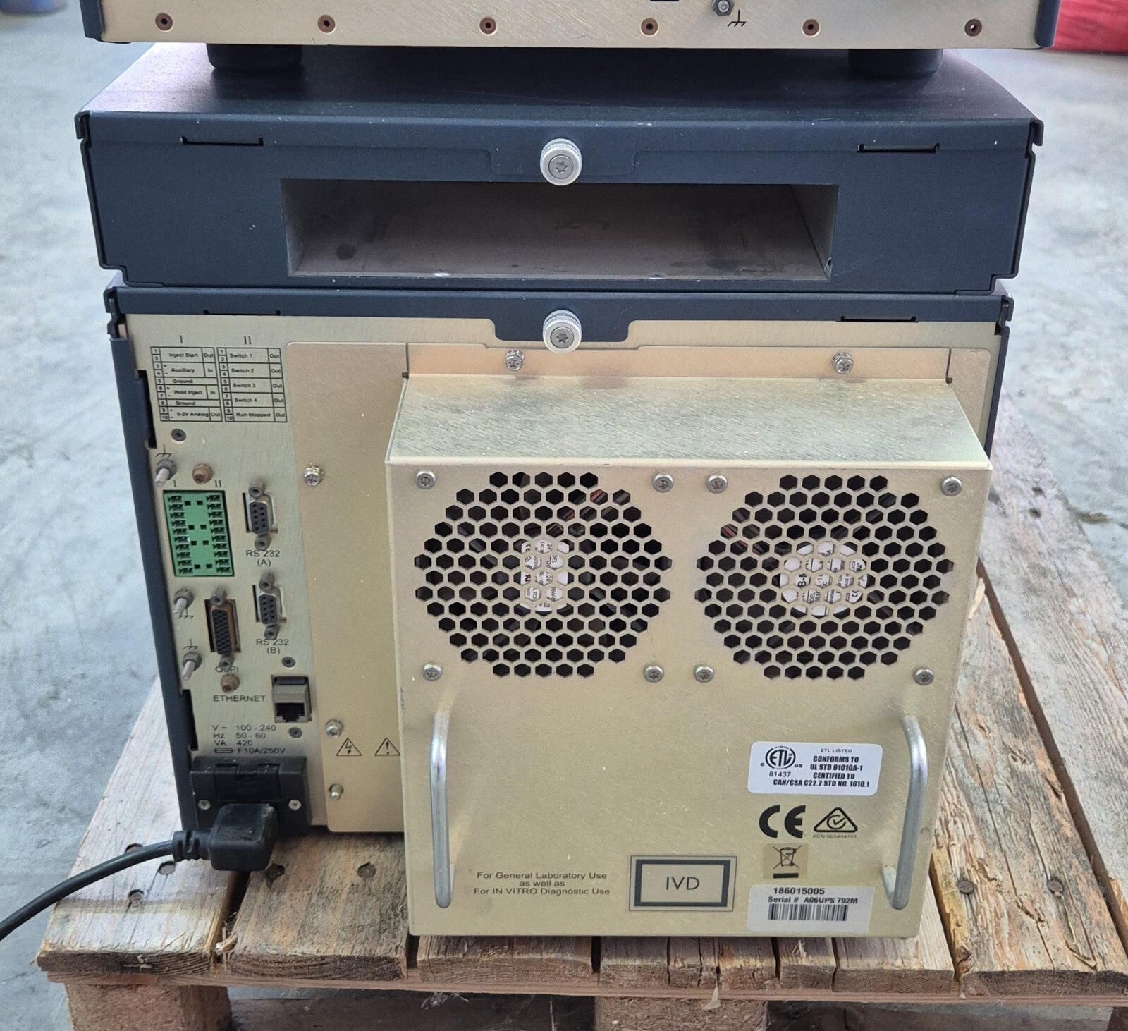 Waters Acquity Binary Solvent Manager 186015001 & 186015005 Sample Manager AS-IS