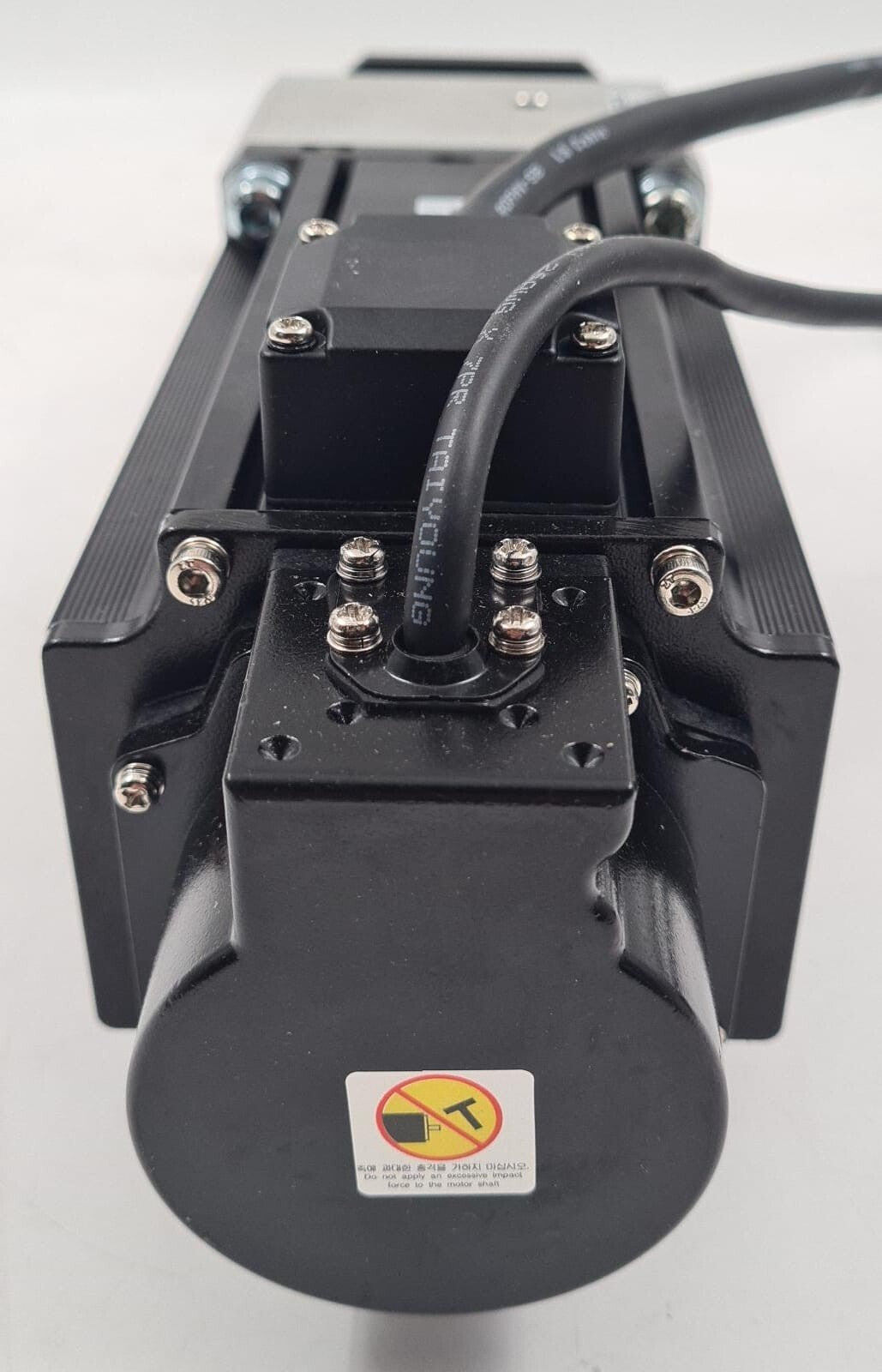 ELMO Servo Motor ENS-20BF4N2E $ ENS-20BF4N2E-G5N & NEUGART PLHE080-005-SSSA3AE