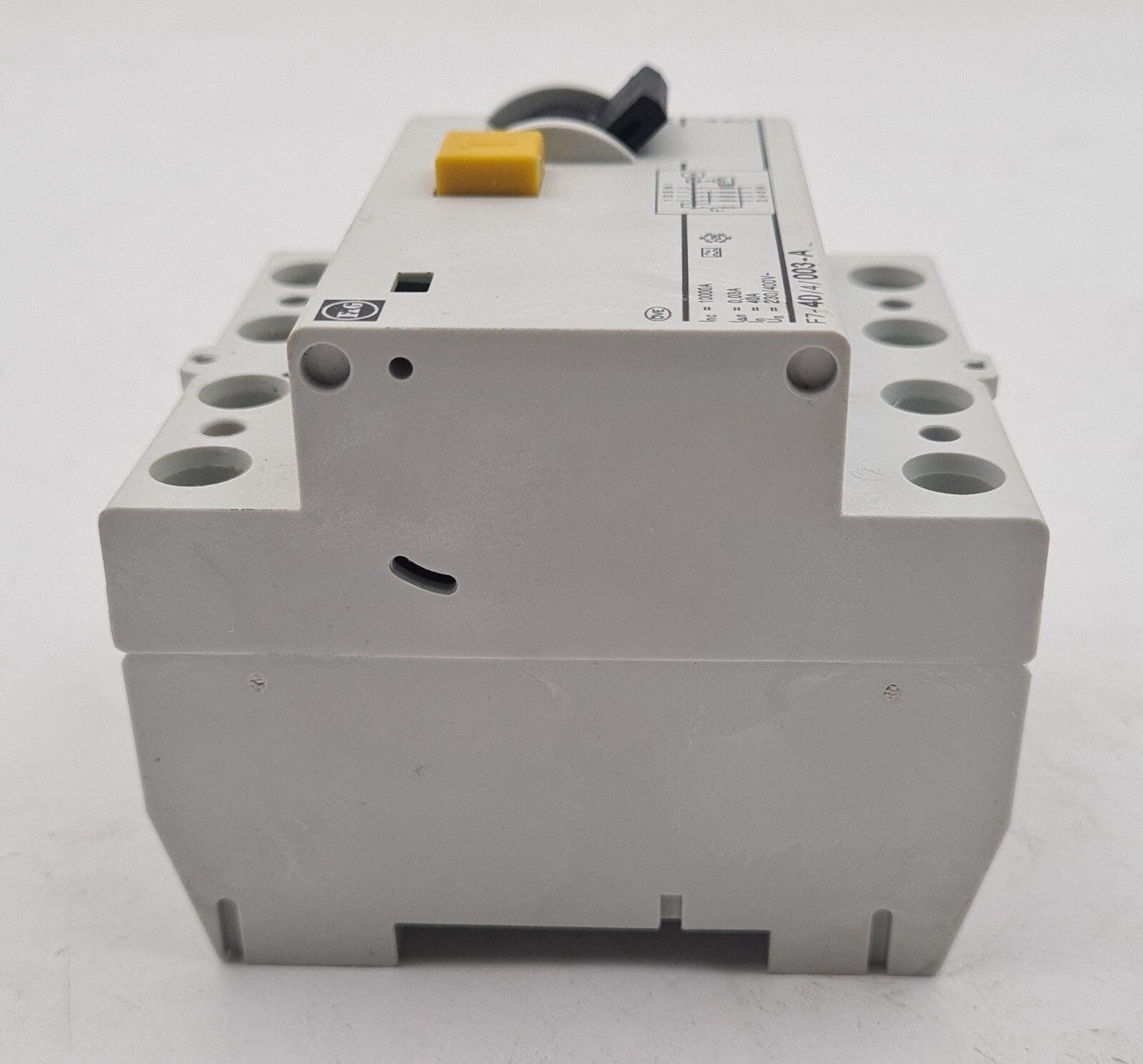 F&G F7-40/4/003-A 4-Pole 40 Amp Circuit Breaker