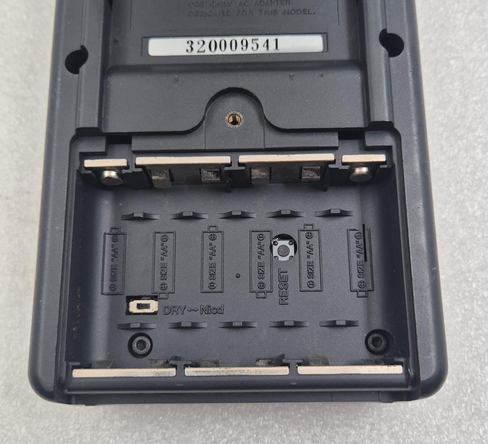 Protek 3290 RF Field Signal Strength Analyzer 2.9GHz Hand-Held Device