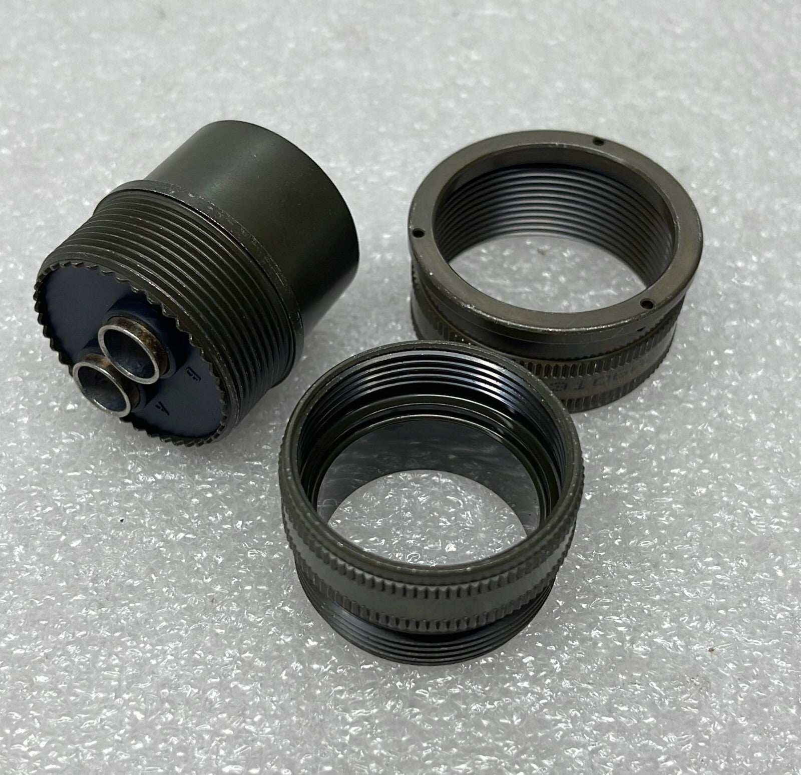 [LOT OF 3] NEW - Amphenol MS3106A24-9S Circular Plug Cable Connector