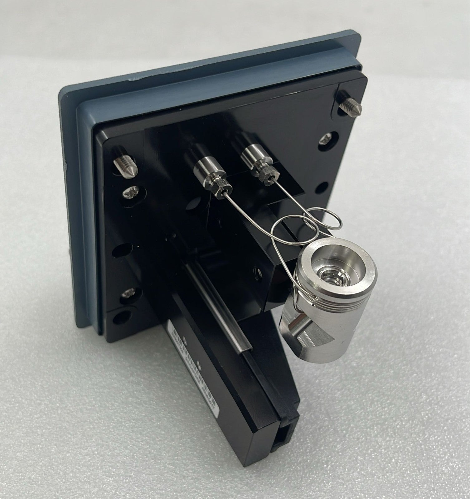 Waters Alliance 289007906 rear mounting view