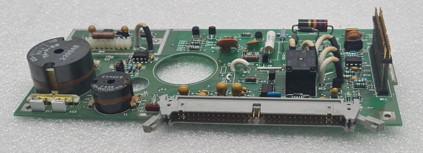 Varian Saturn GCMS 2000 Manifold Lower PWA 03-930230-01 SCHEM 03-930233-00 Board