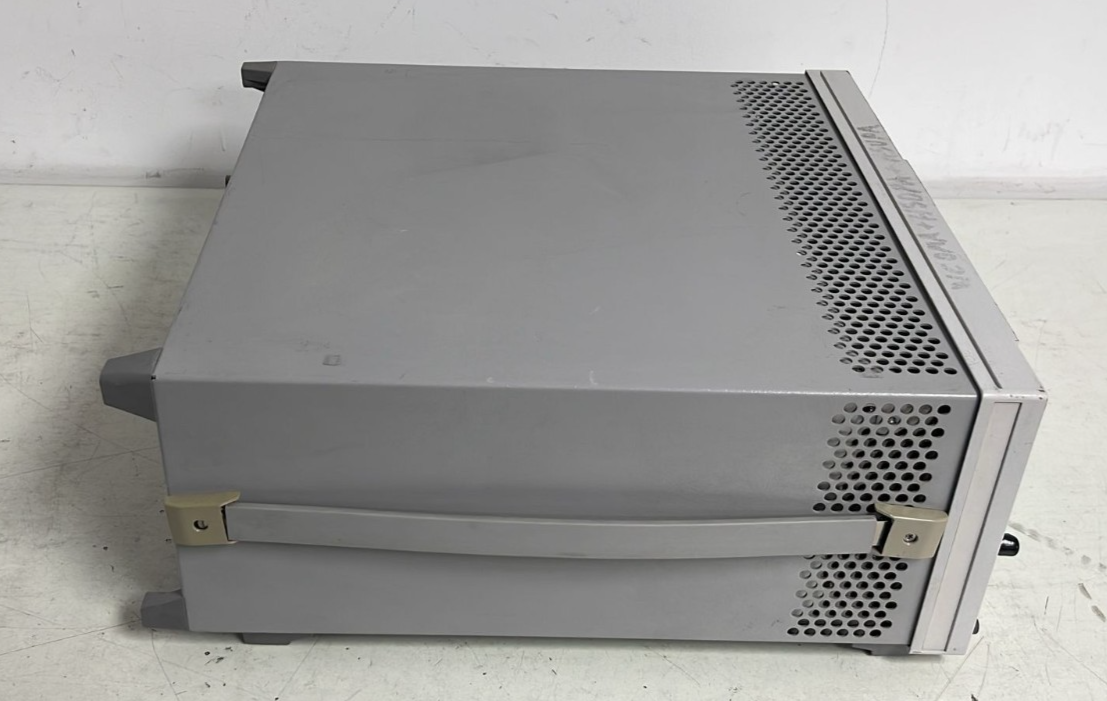 Agilent E4406A VSA Series Transmitter Tester 7 MHz - 4.0 GHz