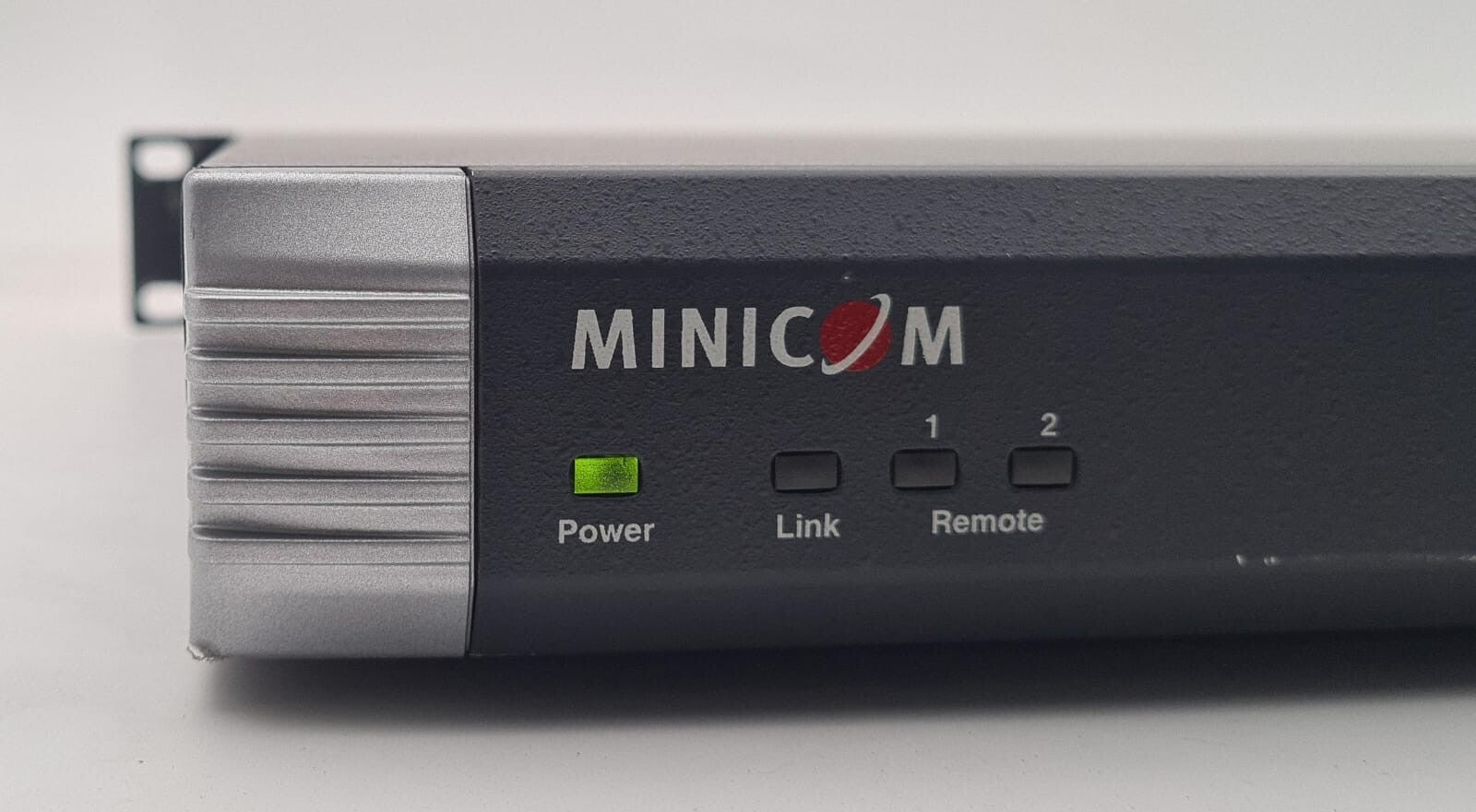 Minicom SMART 216 IP KVM Switch 1SU70036/R V2.3 16-Port Multi-User Remote Access