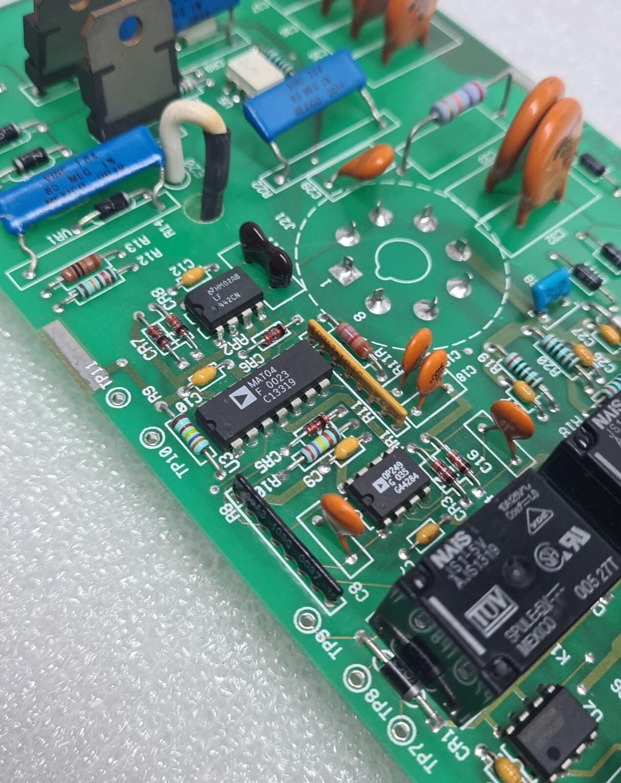 Varian Saturn GCMS 2000 Manifold Upper PWA SCHEM 03-930223-00 03-930220-01 Board