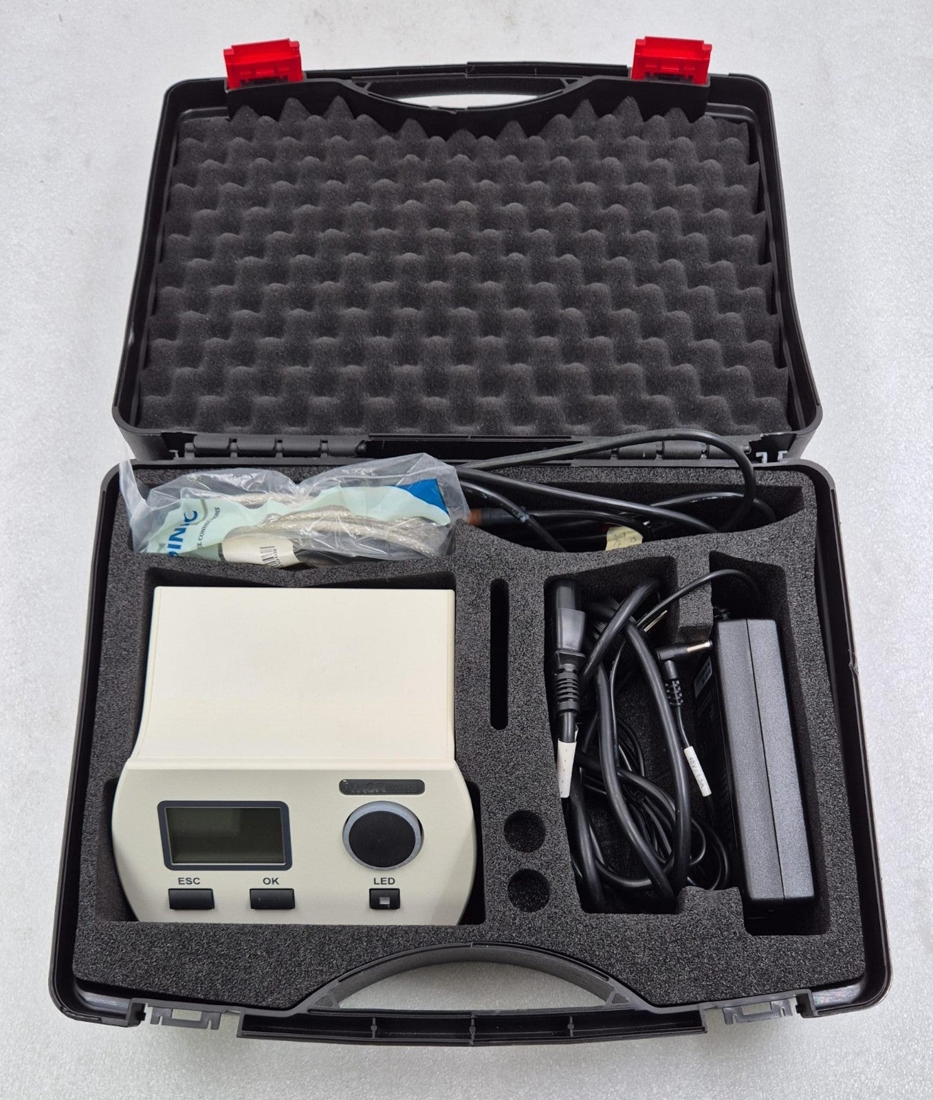 THORLABS DC2100 High Power LED Driver Controller W/ Case & Accessories