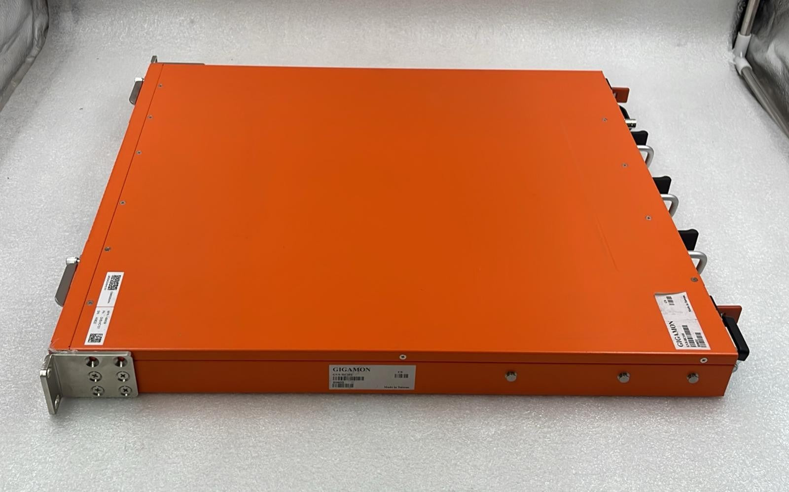 Gigamon GigaVUE-HC1 Network Security Device GVS-HC101 W/ TAP-HC1-G10040