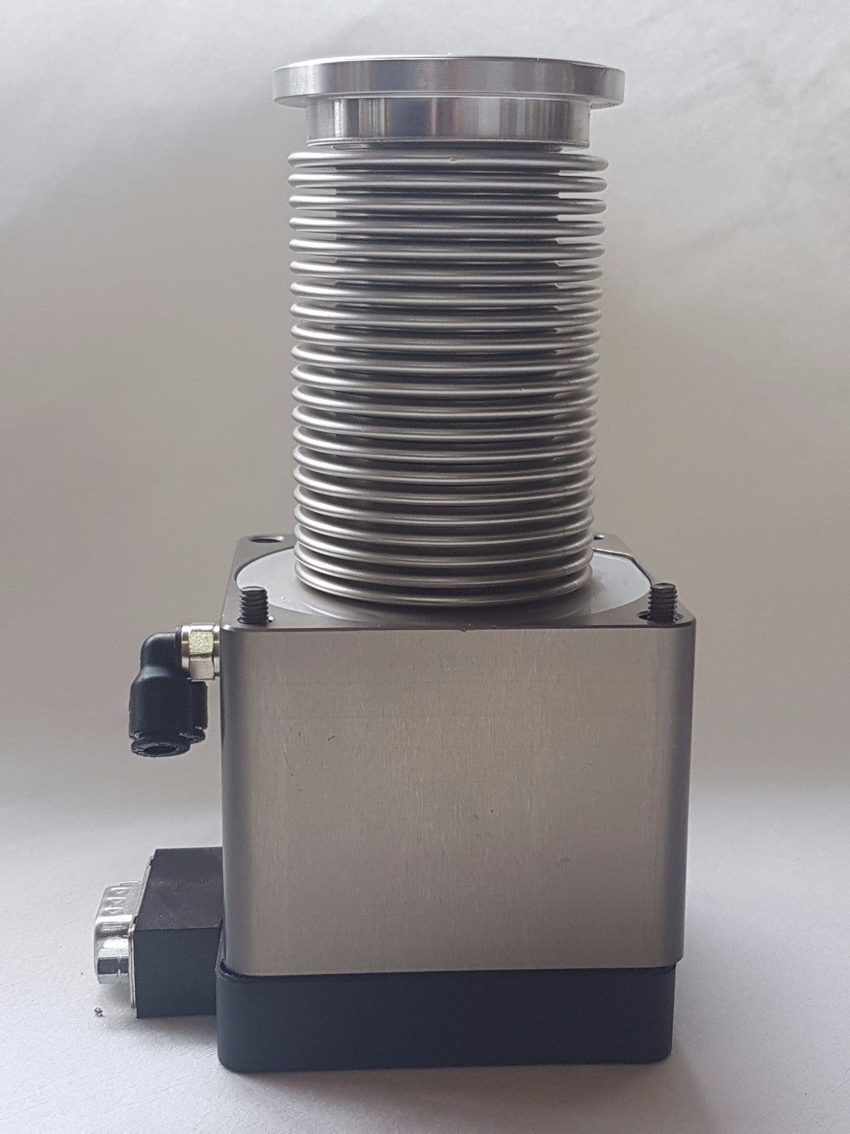 Vat 307500 0017 Hv A 798987 Metal Angle Valve Insert Air Operated Switzerland