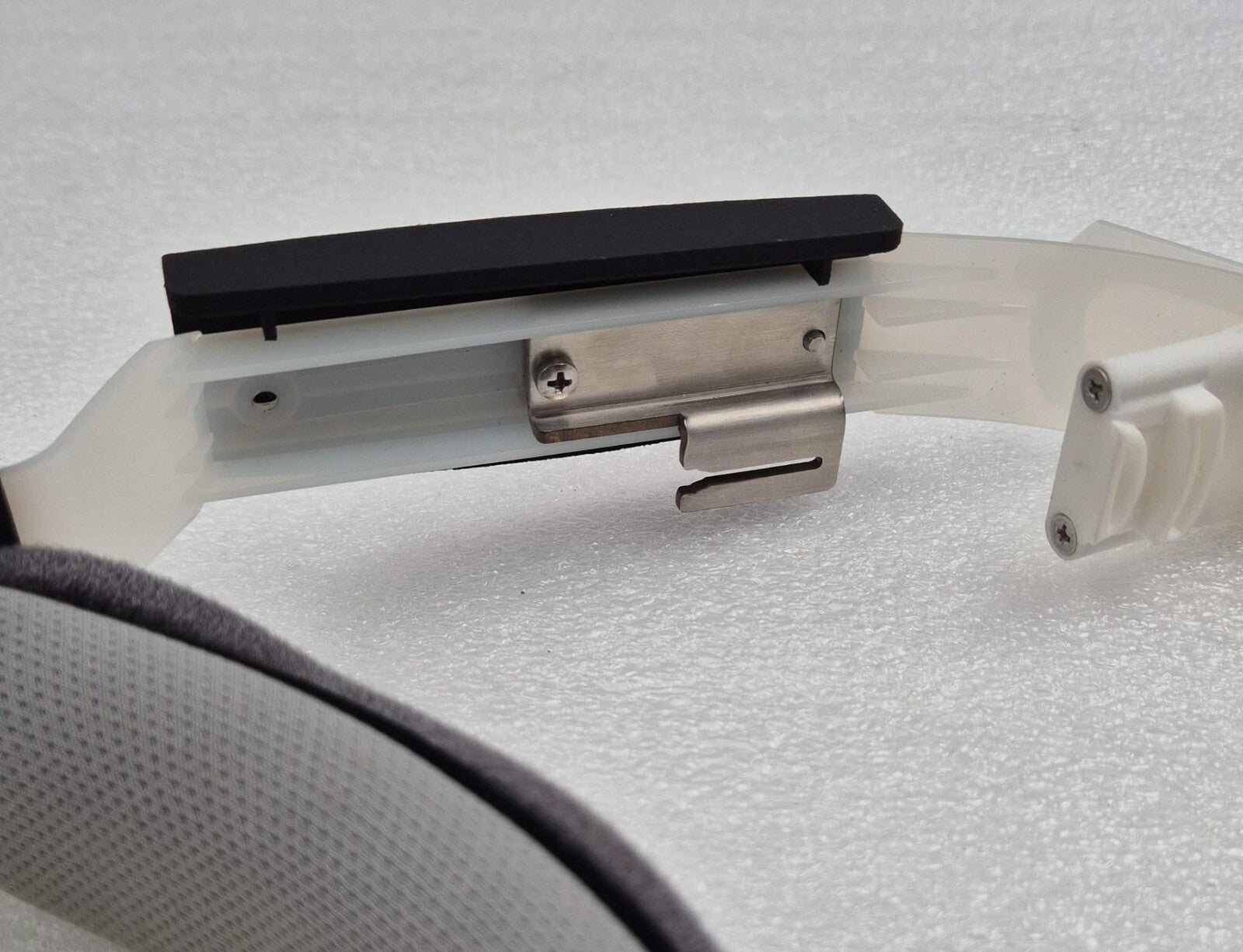 InMode Head Mounted Hands-Free Medical device Face size adjustment tool