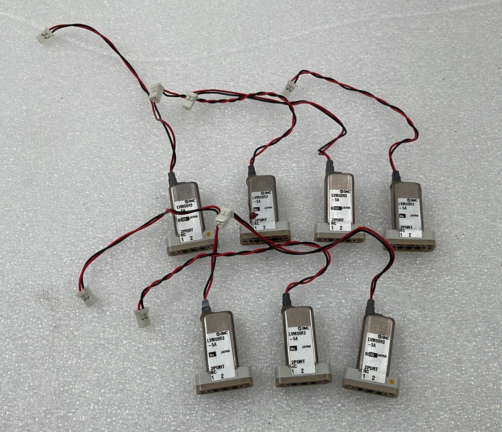 [LOT OF 7] SMC LVM09R3-5A  CHEMICAL VALVE 2 PORT