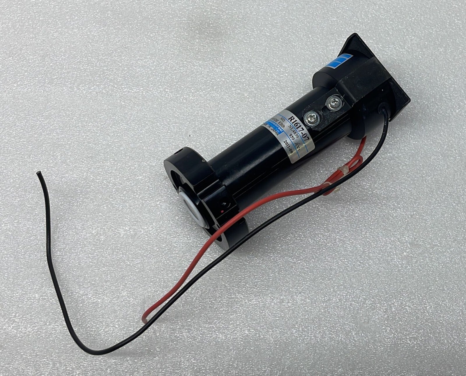 HAMAMATSU Photomultiplier Tube R1617-07